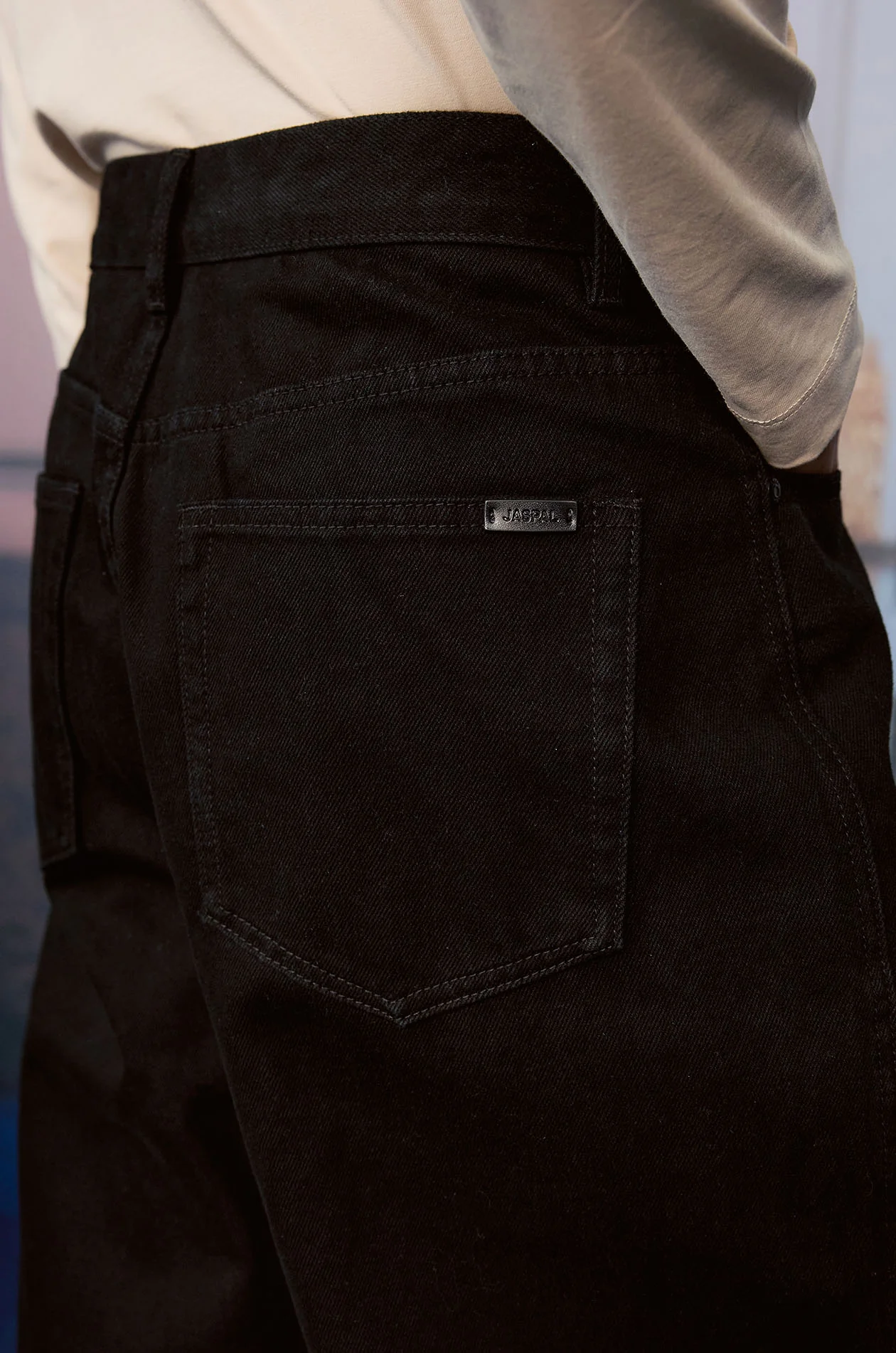 Classic Barrel Leg Jeans - Image 3