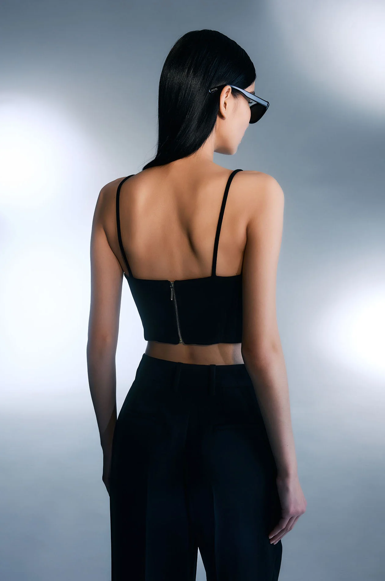 Toggle Clasp Crop Top with TunTun - Image 5