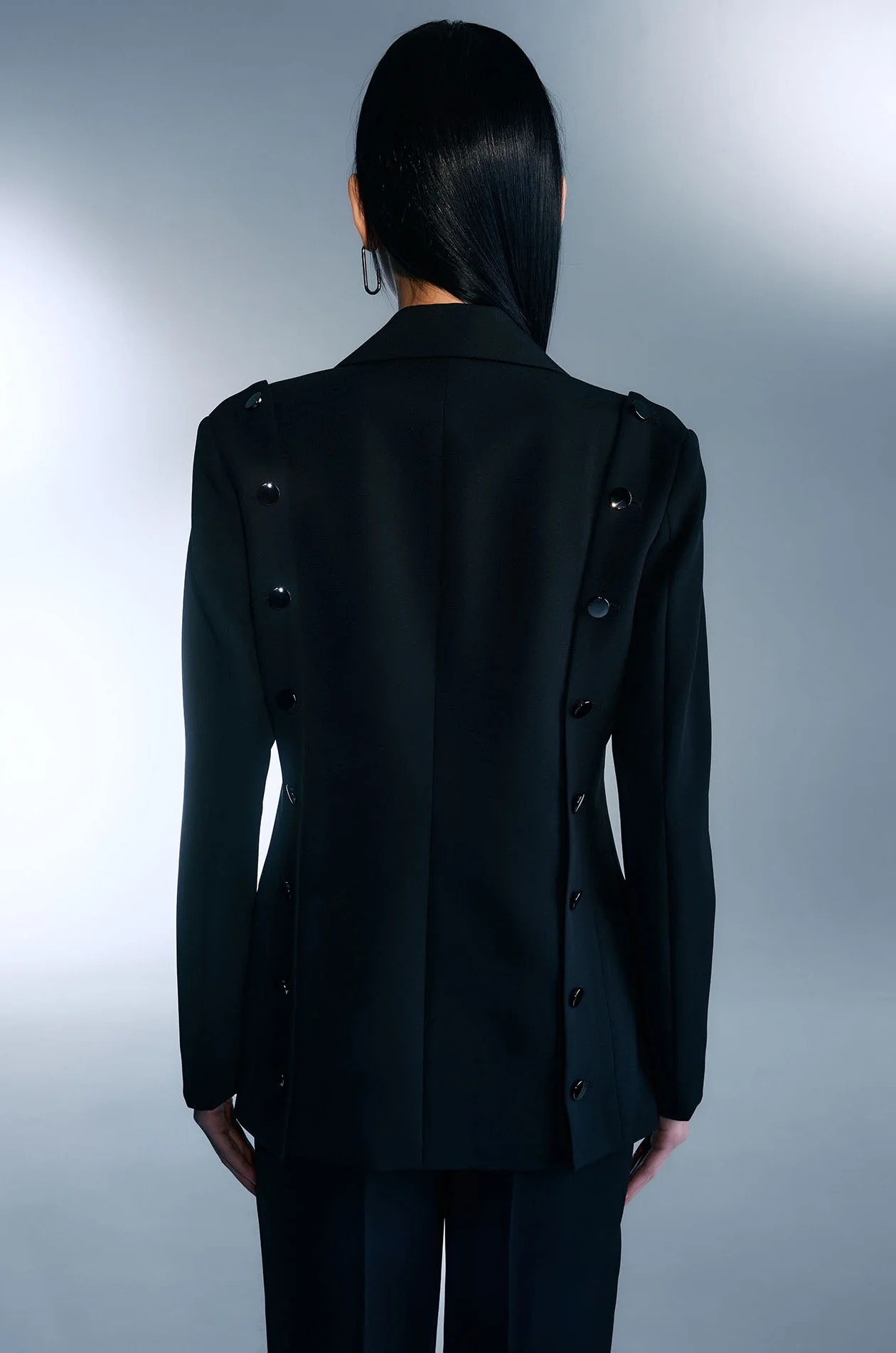 Architectural Shoulder Blazer with TunTun - Image 5