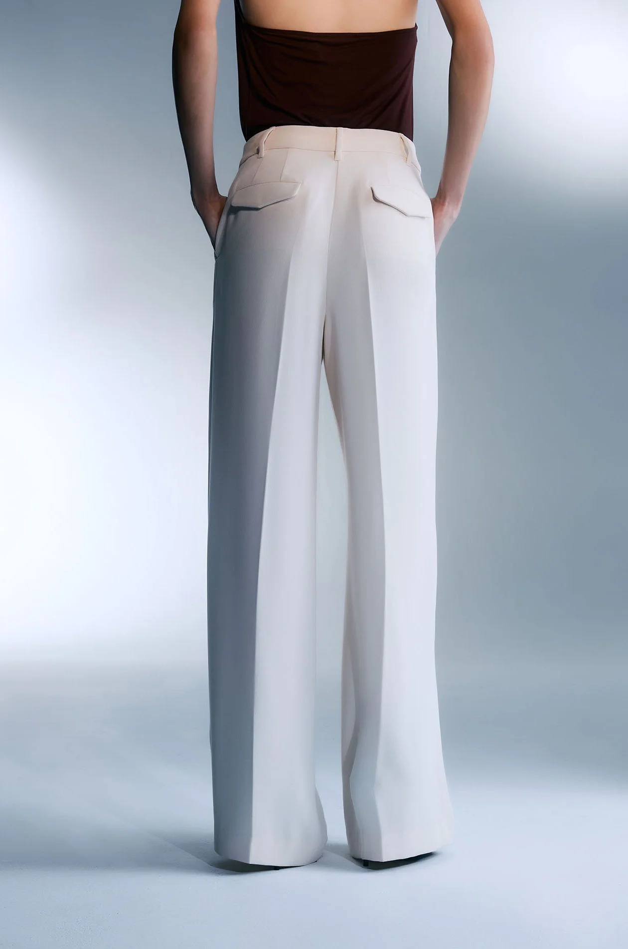 Straight Leg Pleated Pants with TunTun - Image 4