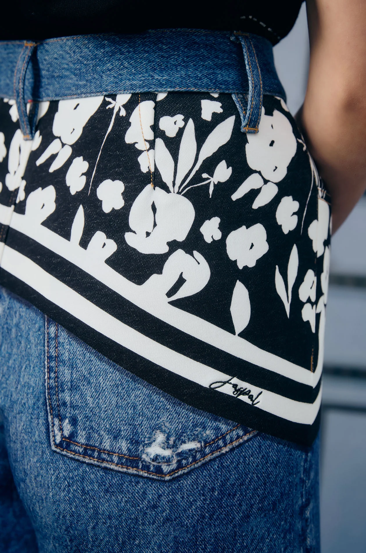 Scarf-Printed Jeans - Image 4