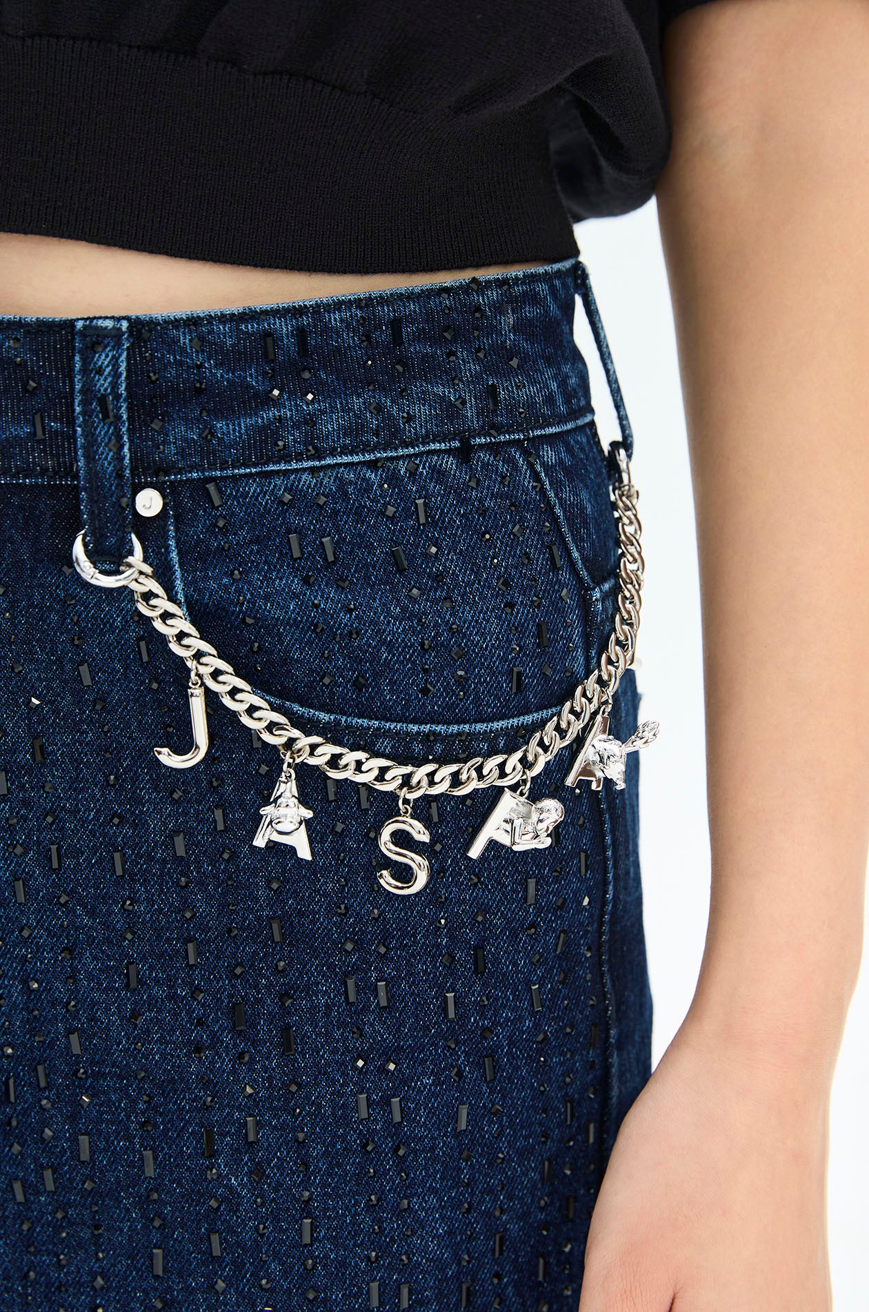 Embellished Barrel Leg Jeans with Gongkan - Image 3