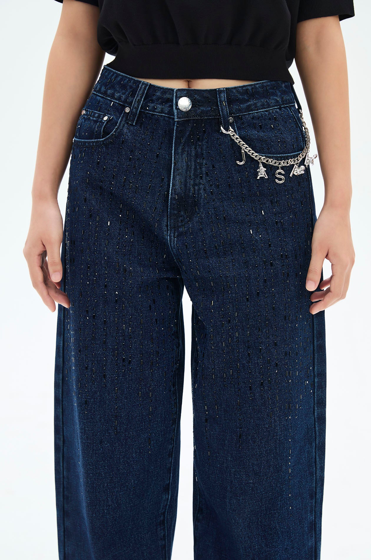 Embellished Barrel Leg Jeans with Gongkan - Image 5