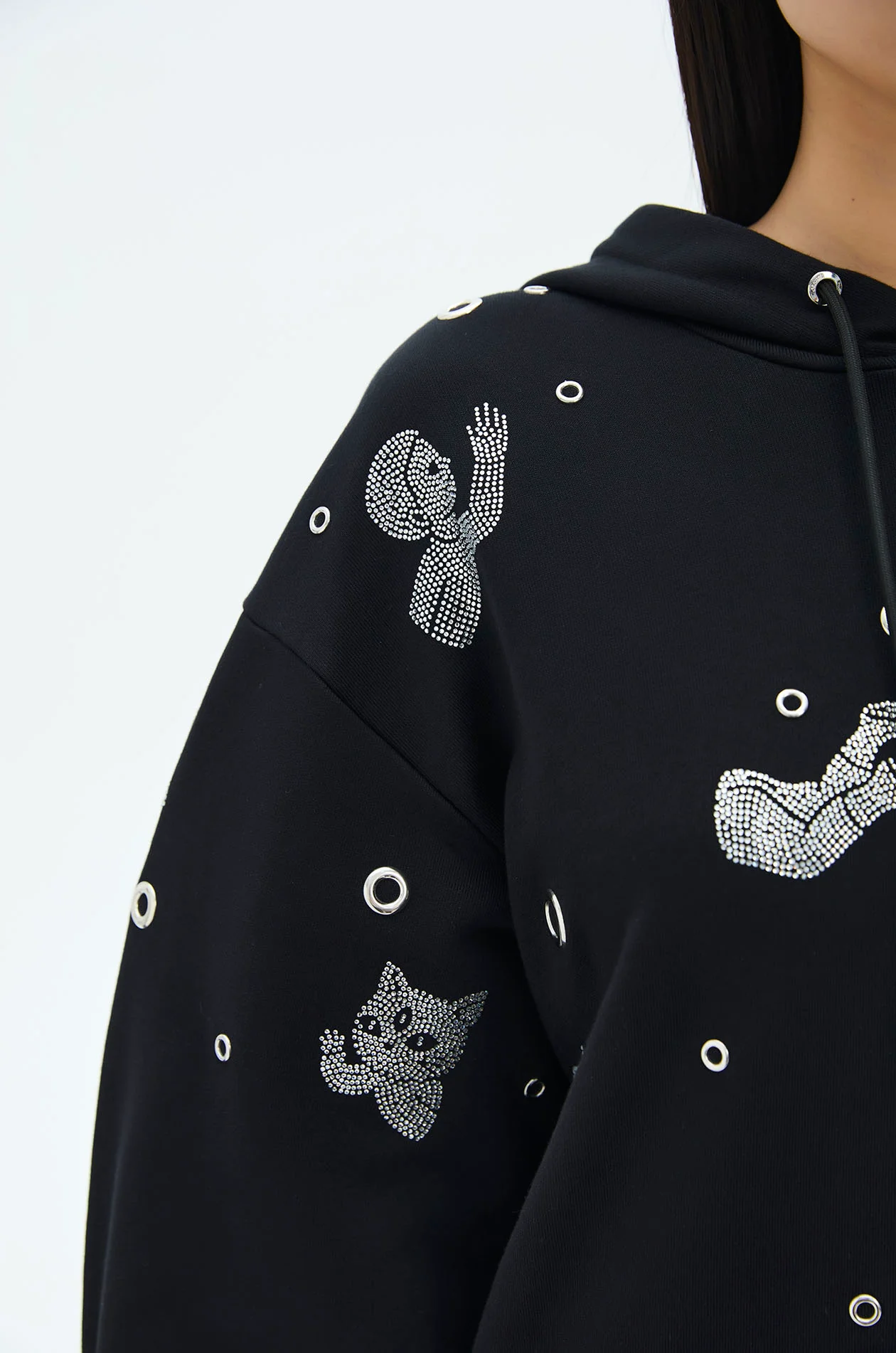 Embellished Hoodie with Gongkan - Image 4