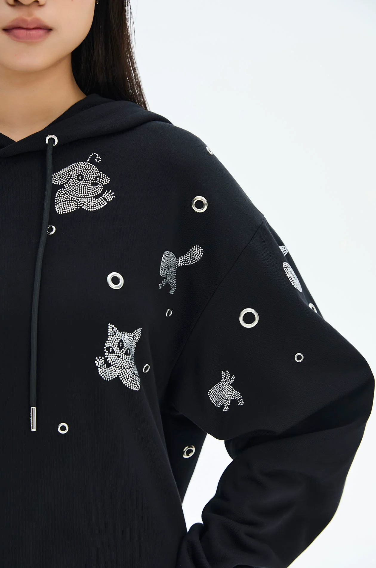 Embellished Hoodie with Gongkan - Image 5