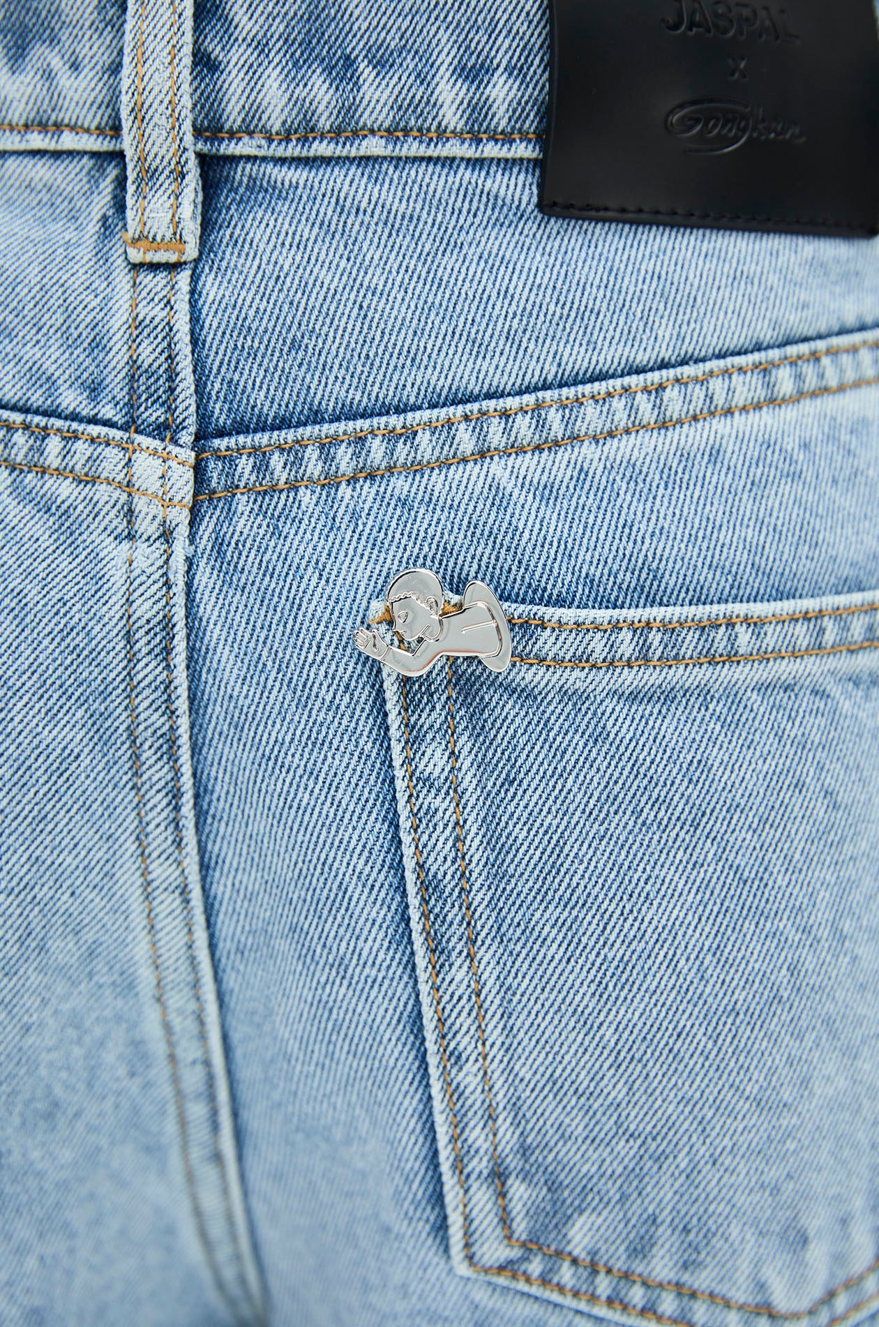 Wide Leg Jeans with Gongkan - Image 5