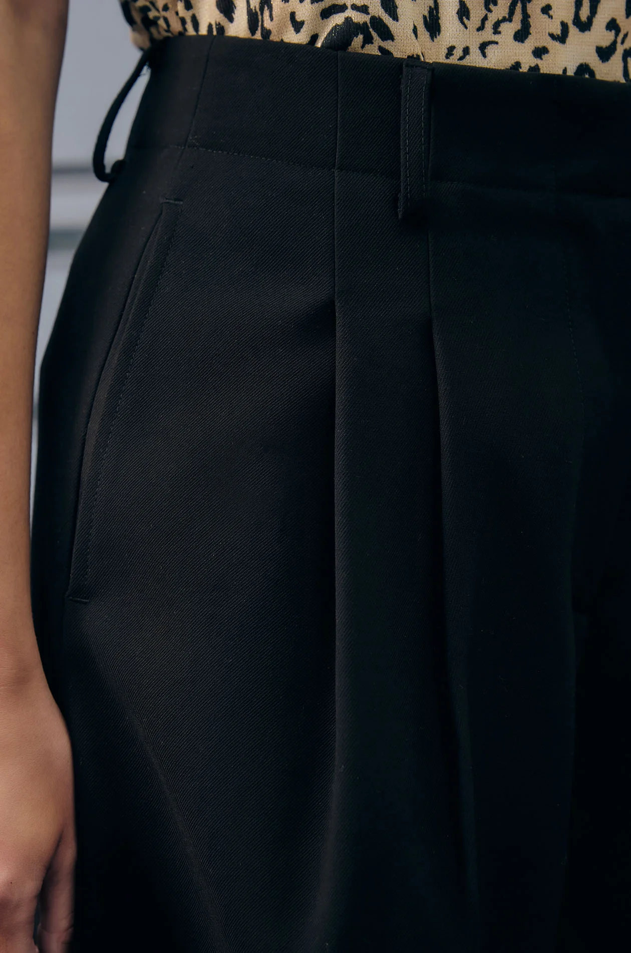 Straight Leg Semi-Tailored Pants - Image 3
