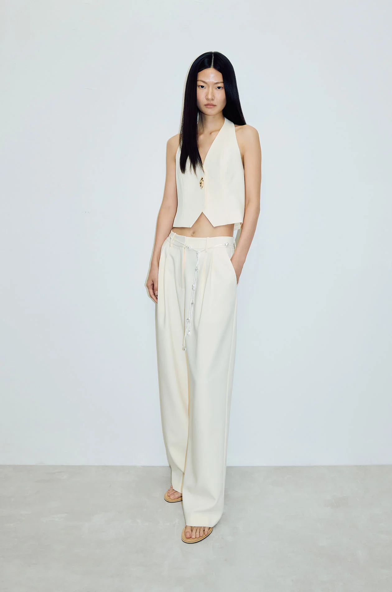 Loose-Straight Pants with Belt - Image 4
