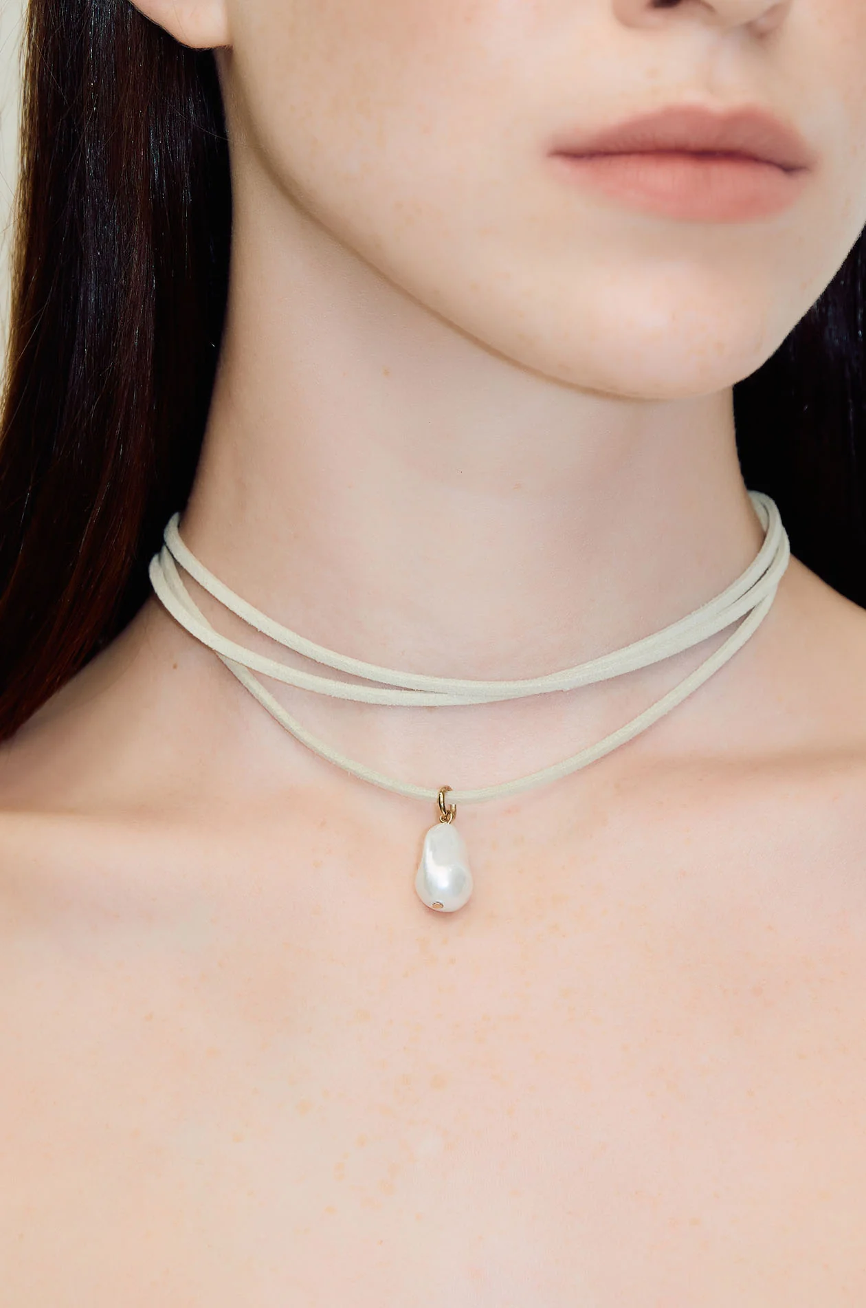 Romancing the Pearls Suede Tie Necklace - Image 3