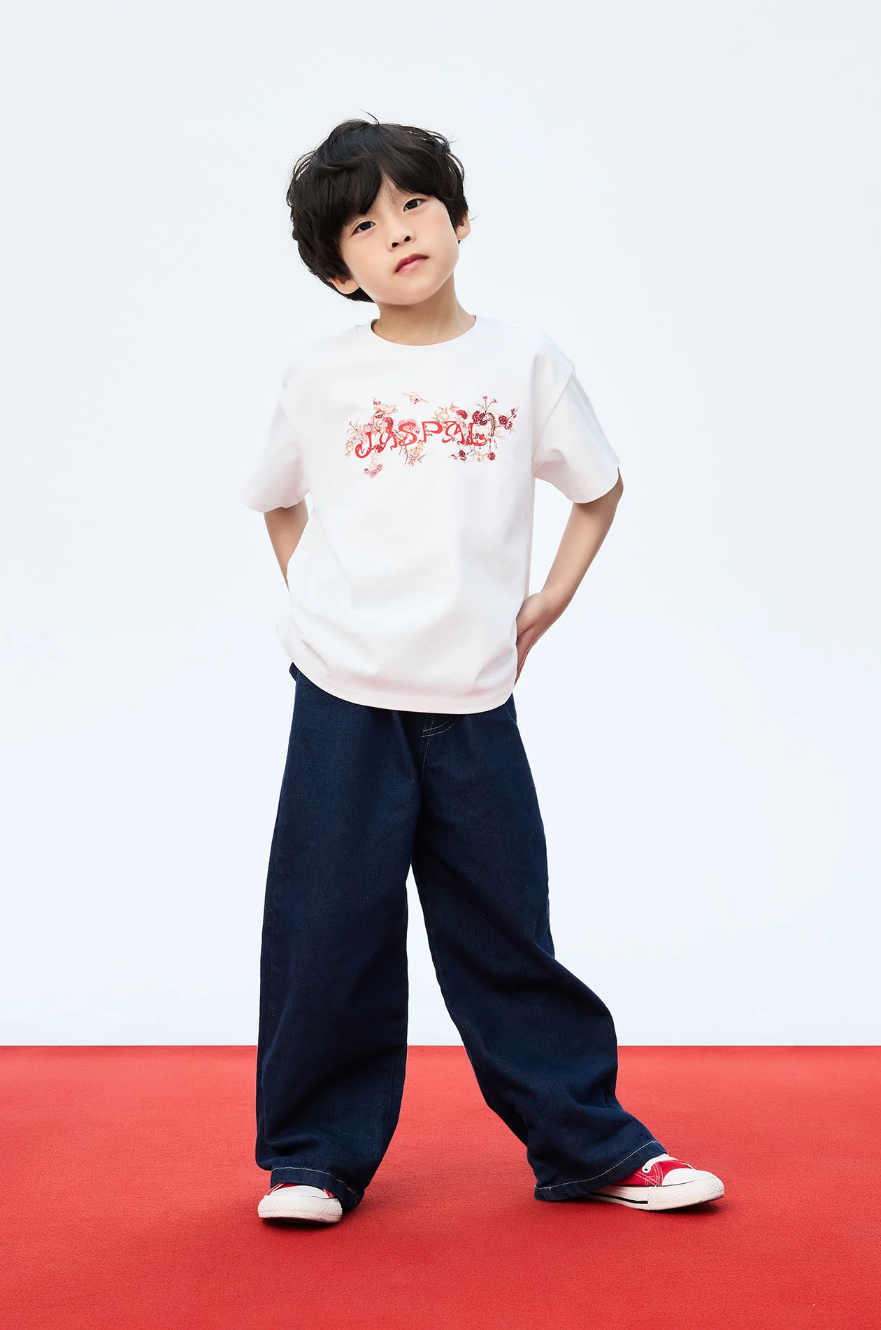Boy Motif Printed Logo T-Shirt - Image 7