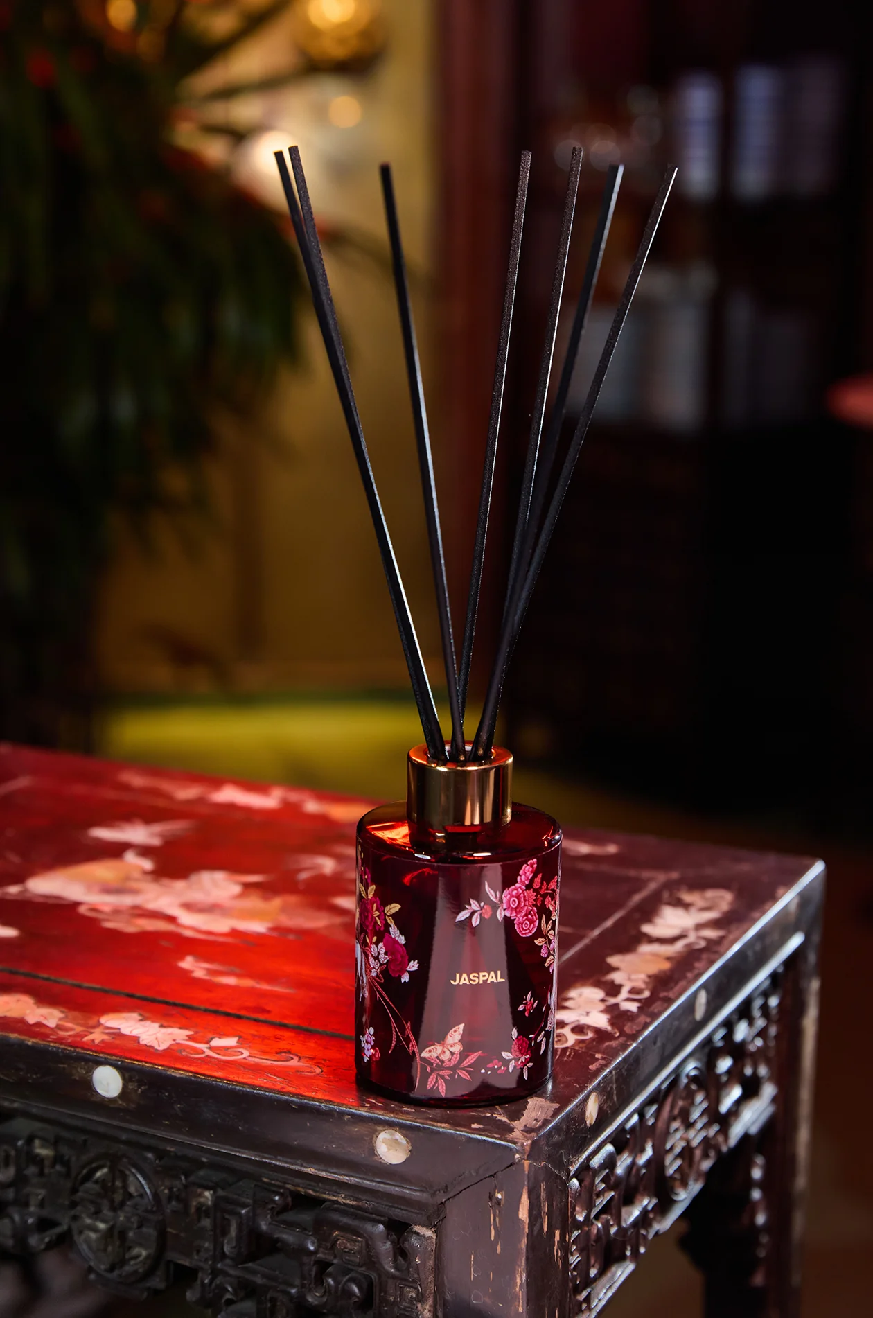 Patchwork Motifs Reed Diffuser - Image 3