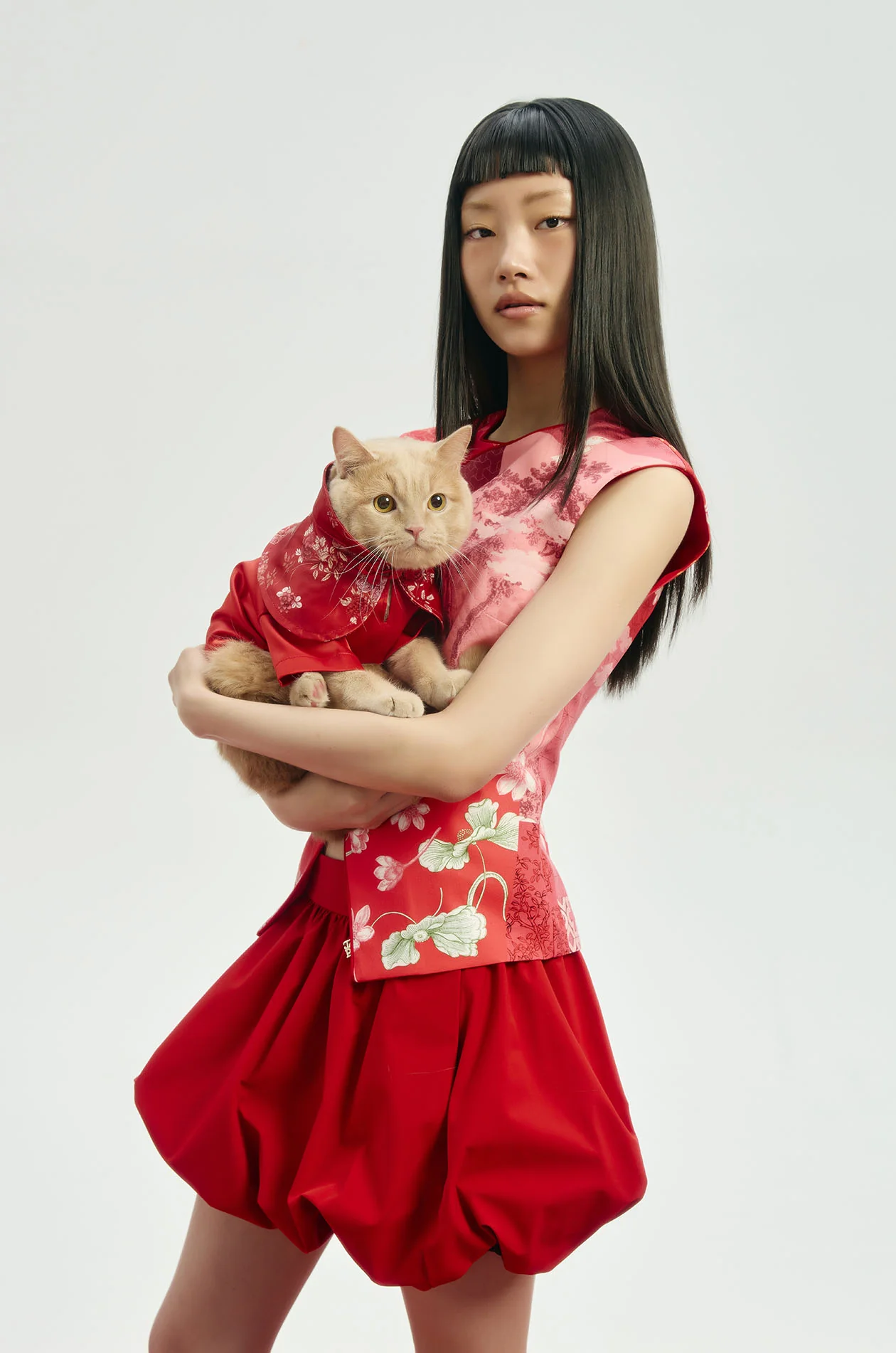 Red Motif Printed Satin Pet Cloth - Image 5