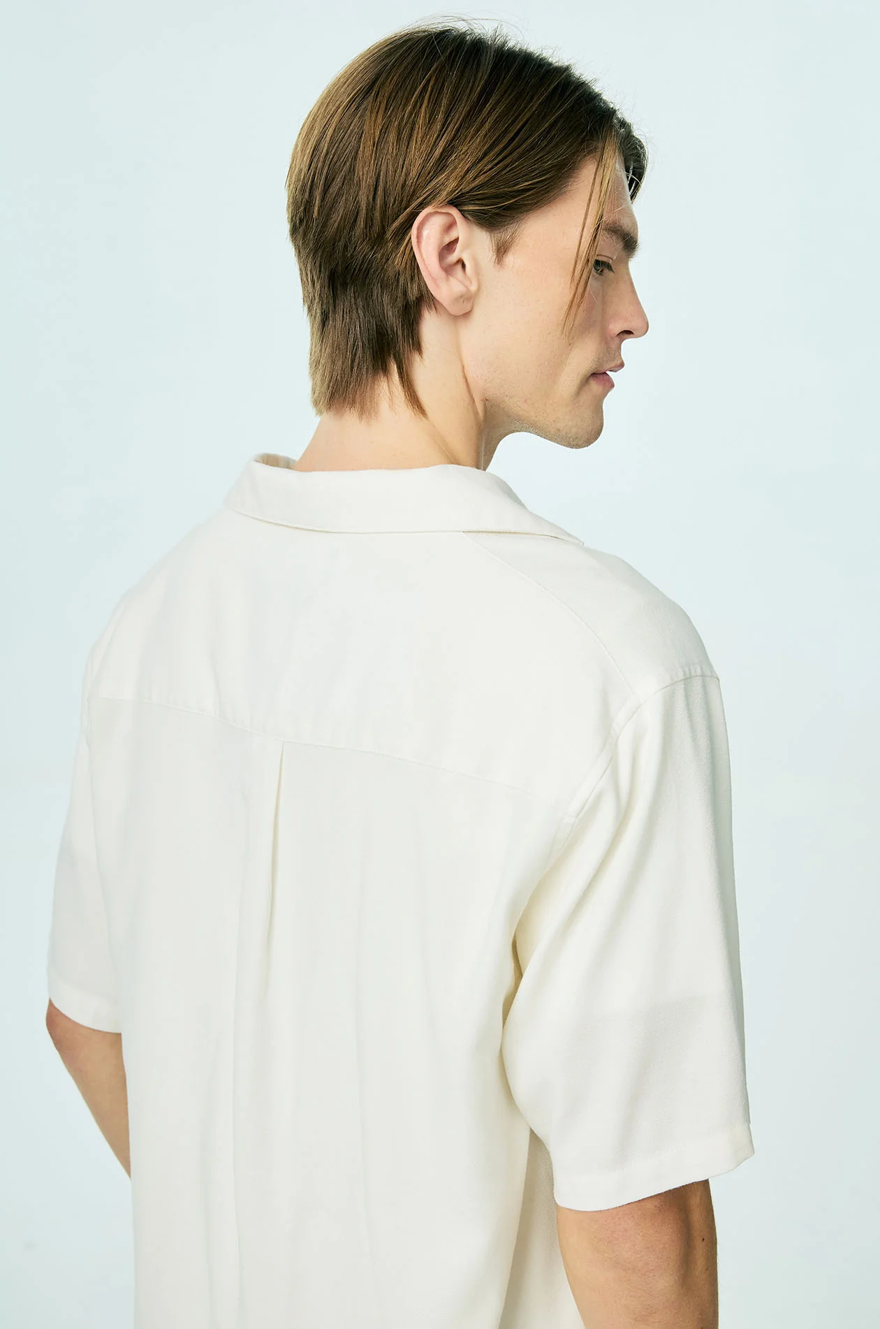 Open-Collar Linen-Blend Polo - Image 7