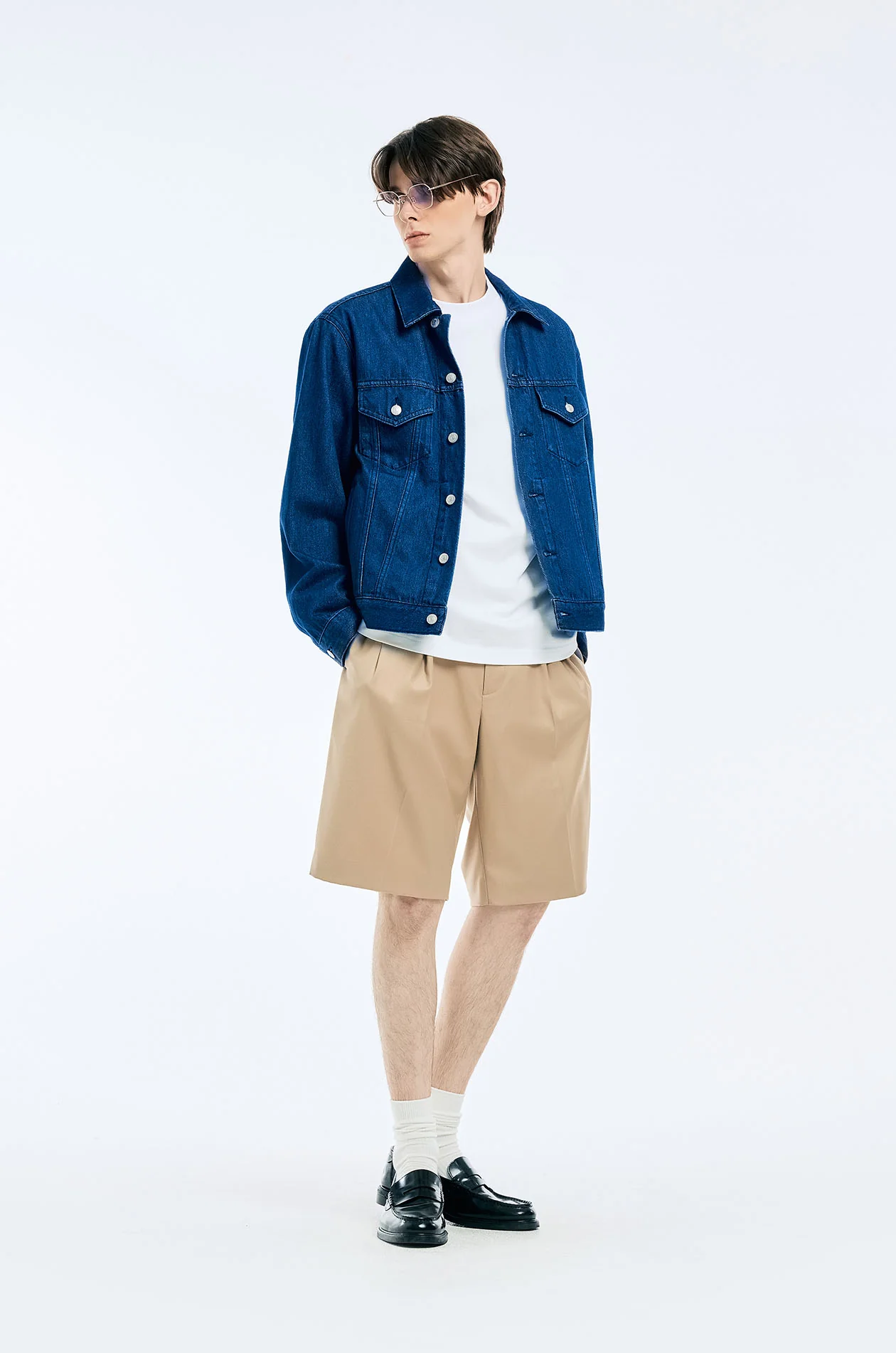 Oversized T-Shirt with Badge - Image 20