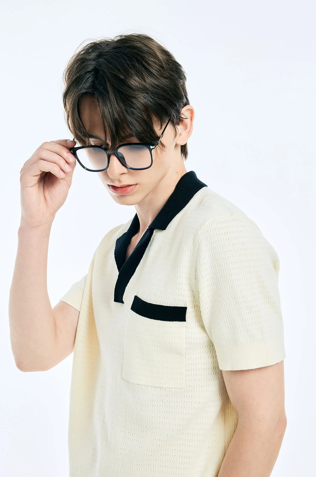 Contrast Collar Knit Polo Shirt - Image 3