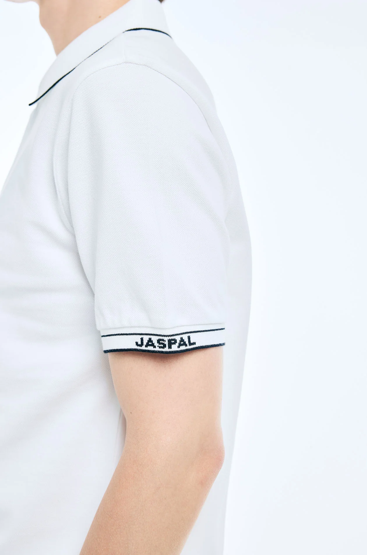 Texture-Collar Zipper Polo Shirt - Image 14