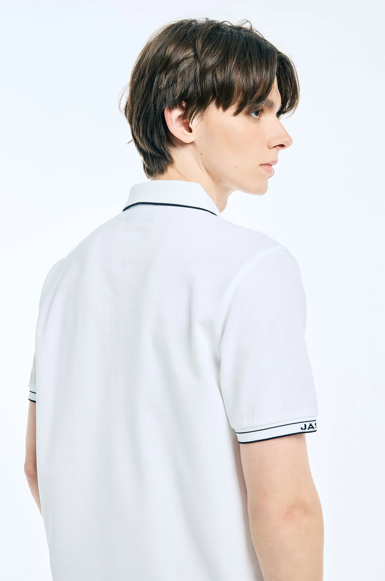 Texture-Collar Zipper Polo Shirt - Image 15