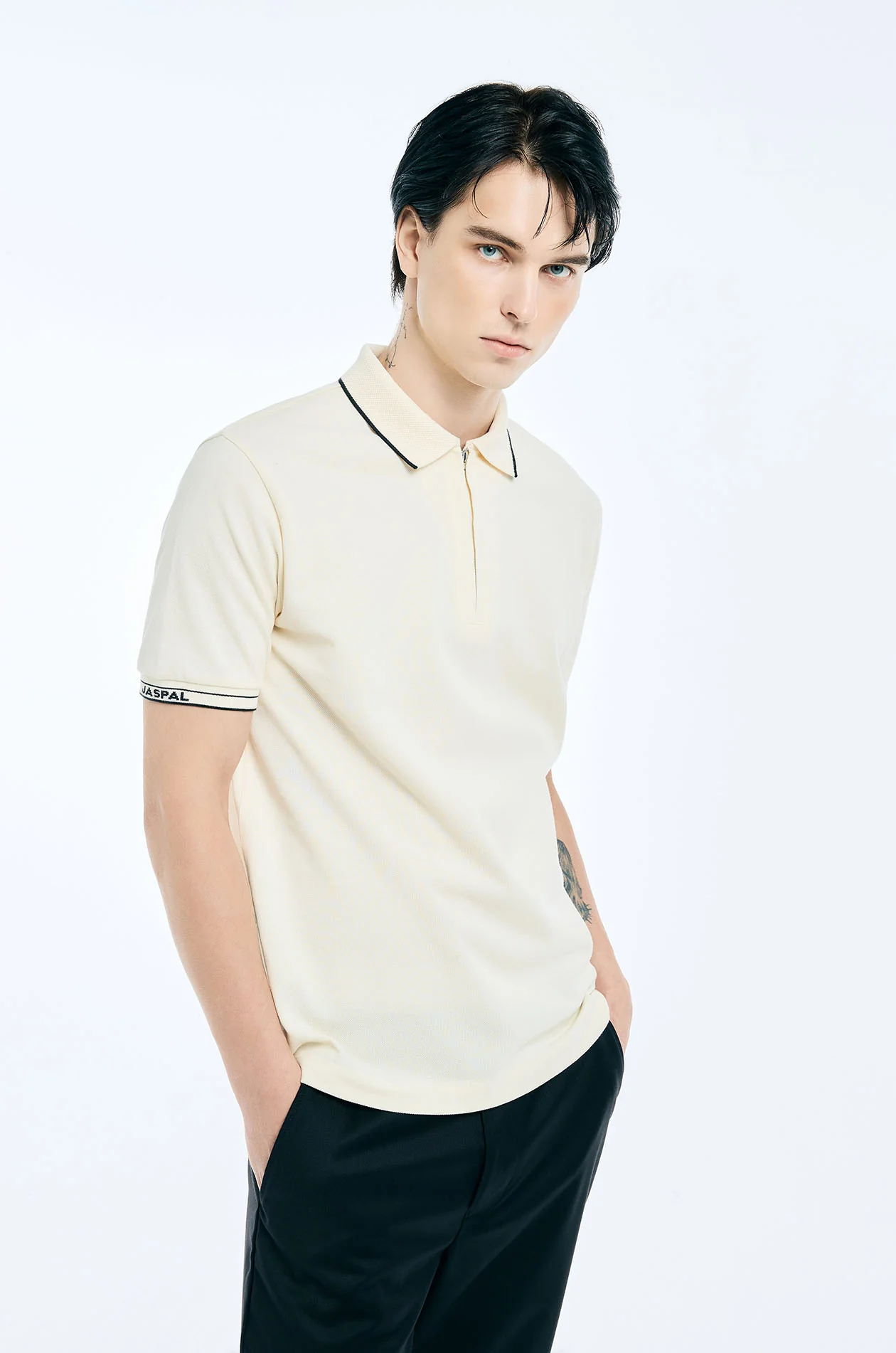Texture-Collar Zipper Polo Shirt - Image 2
