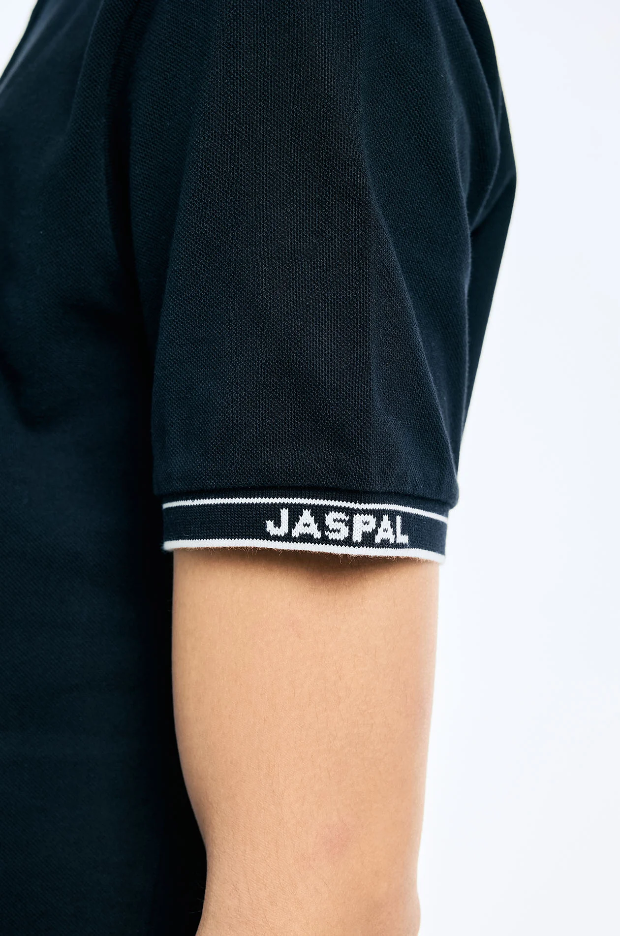 Texture-Collar Zipper Polo Shirt - Image 9