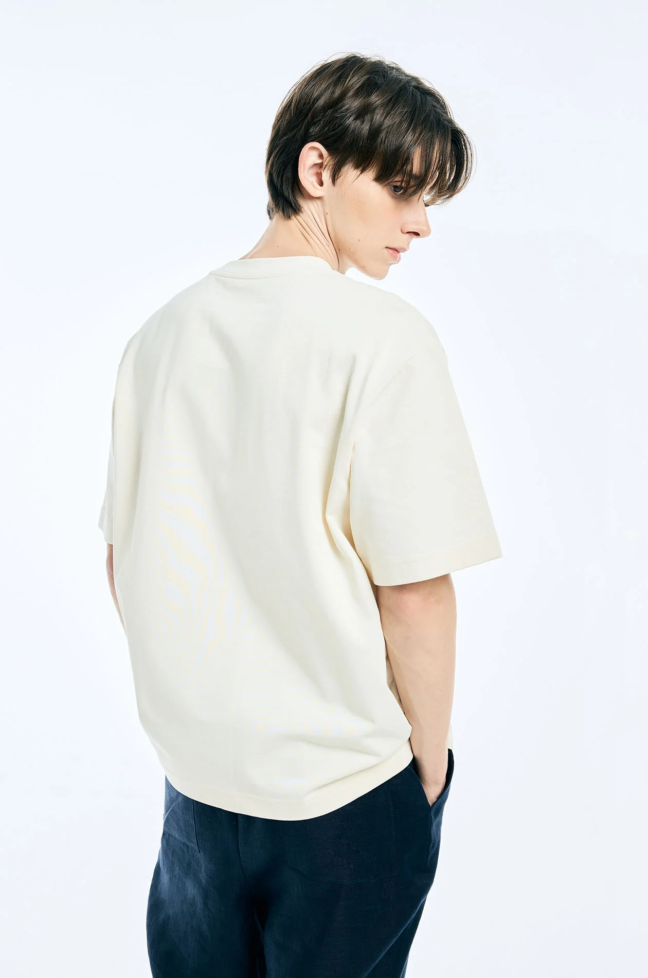 Contrast Logo Oversized T-Shirt - Image 5