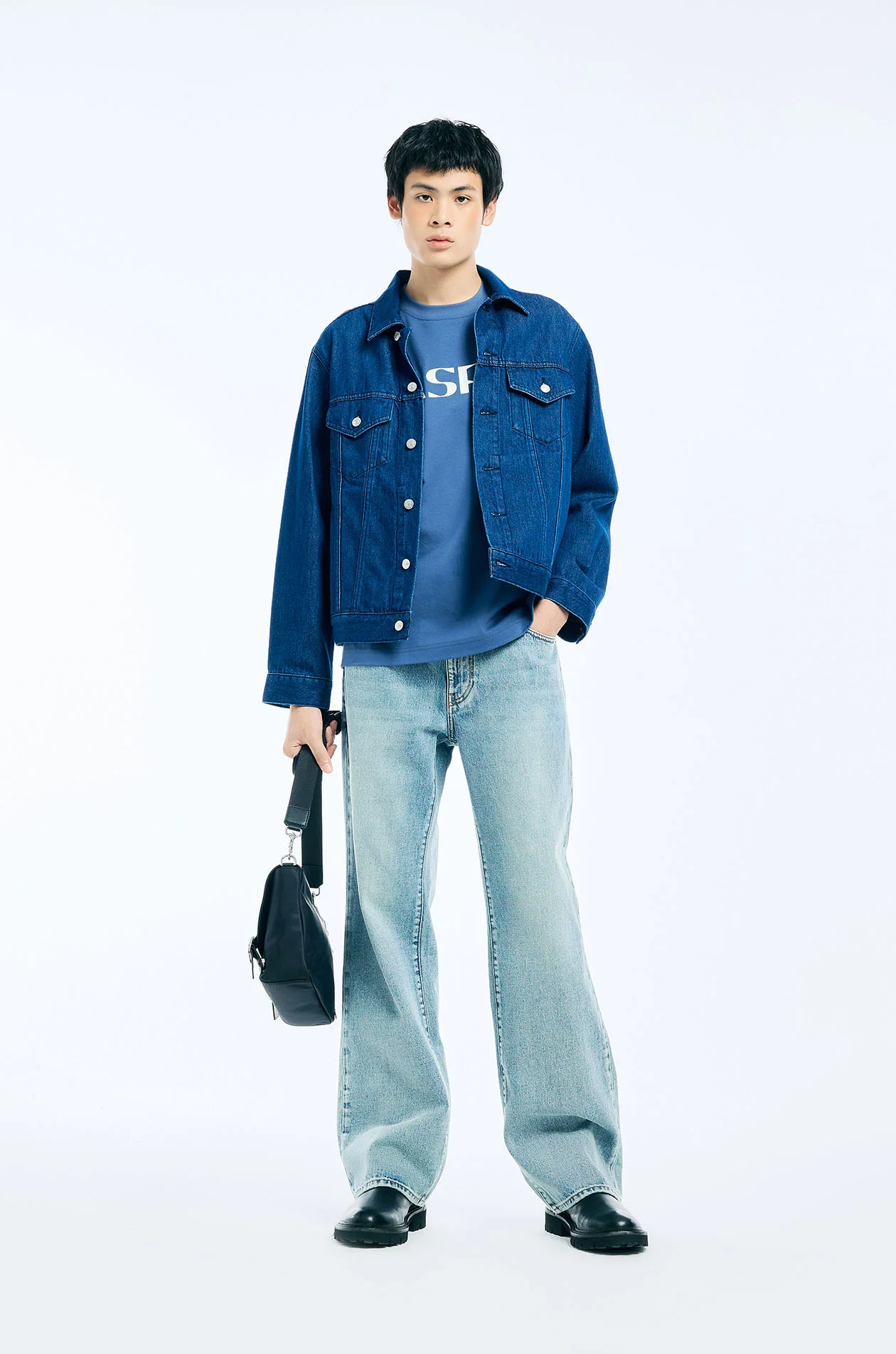 Contrast Logo Oversized T-Shirt - Image 6