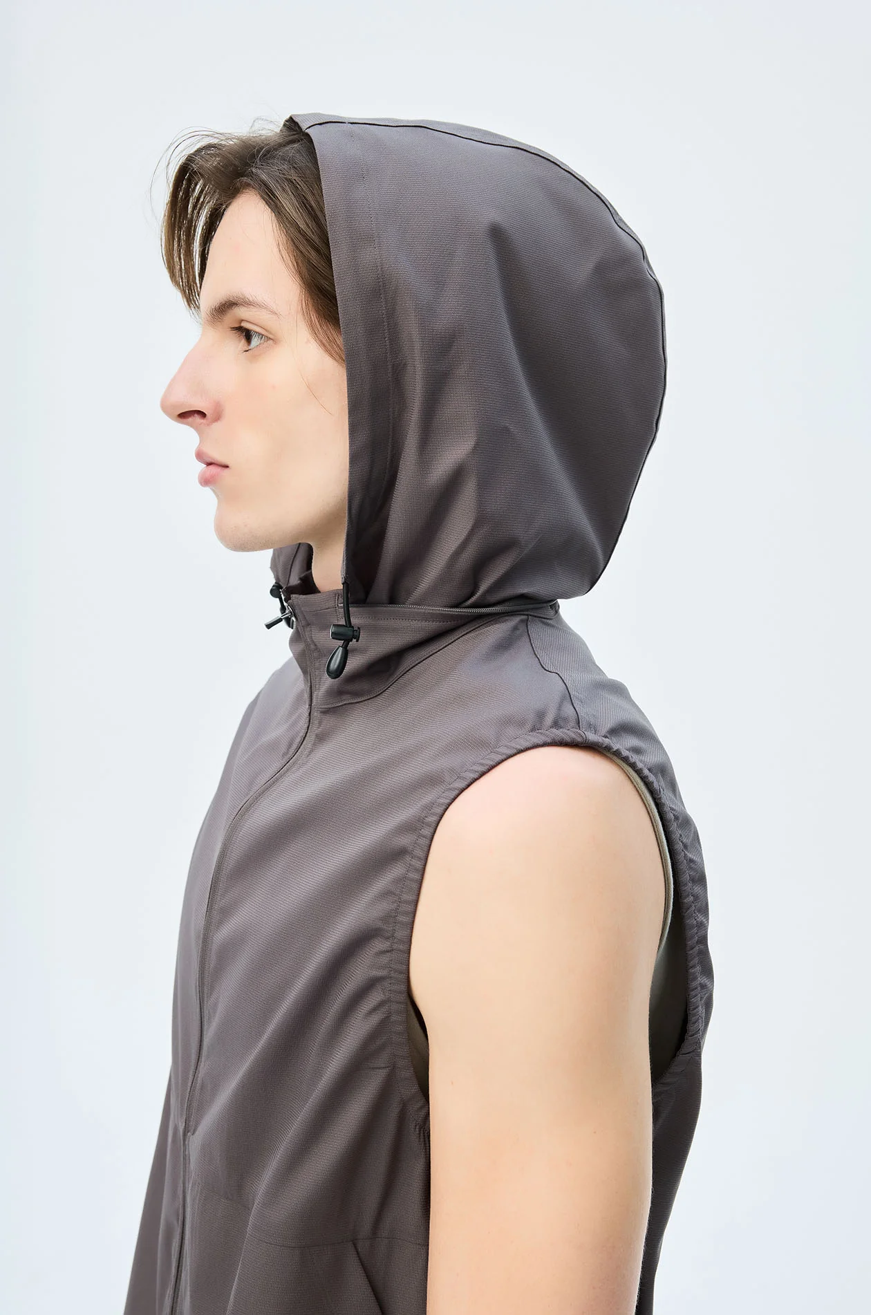 Hidden Hooded Sports Vest - Image 5