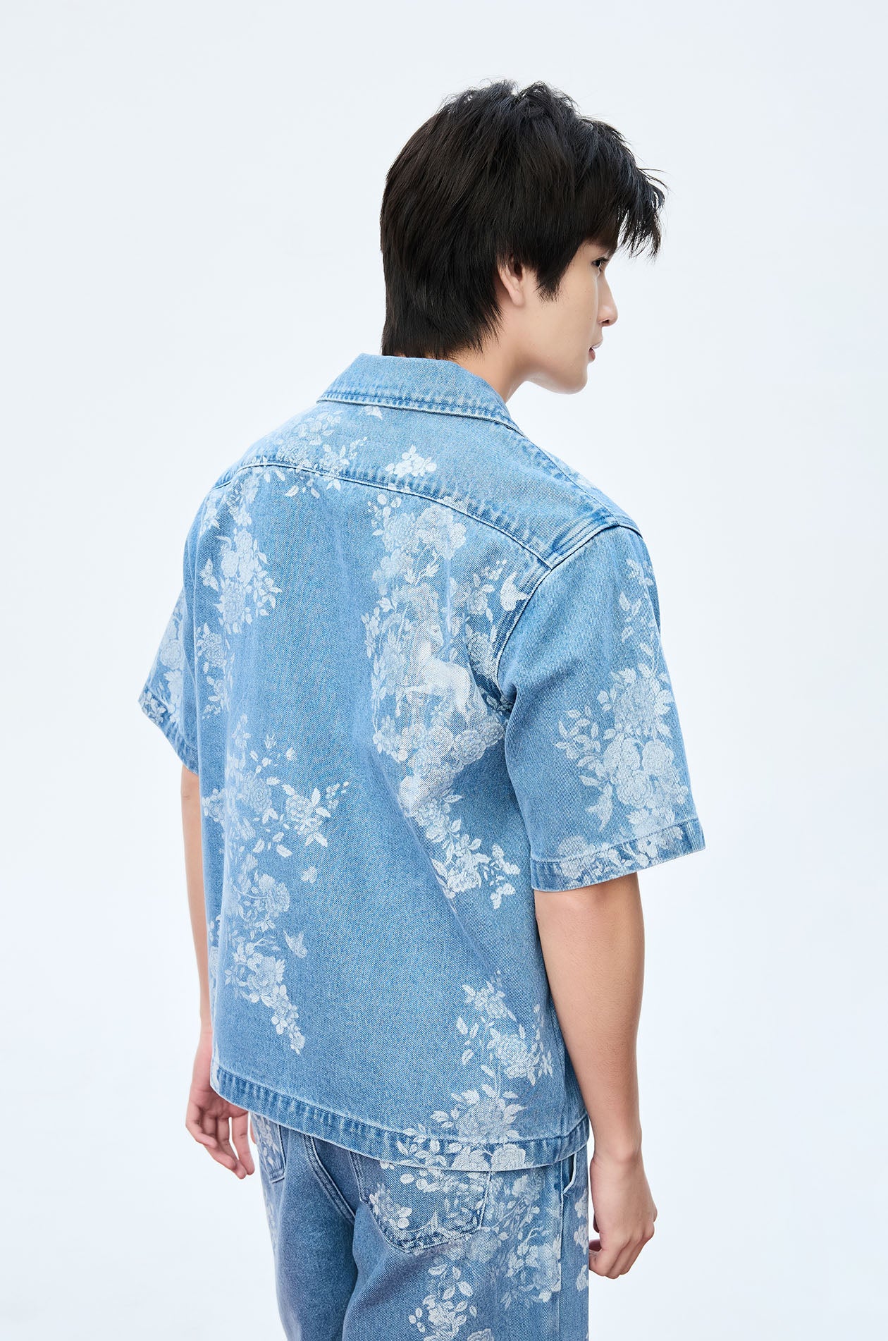 Motif Printed Denim Shirt - Image 4