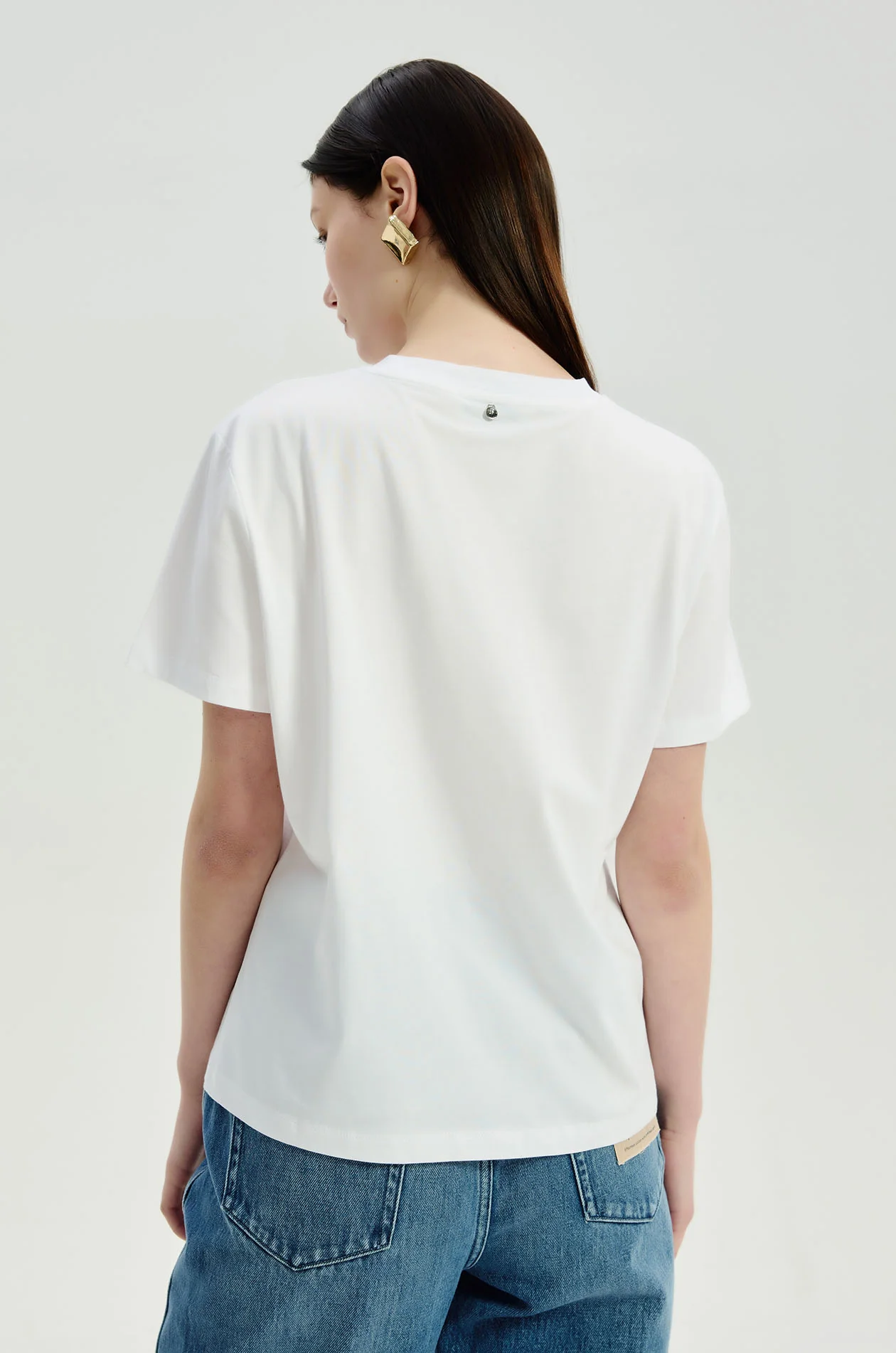 Beach Inspired Graphic T-Shirt - Image 5