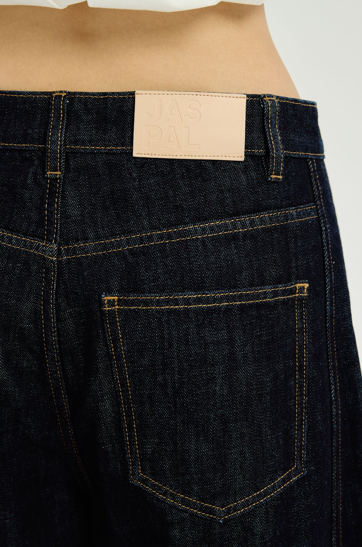 High‑Rise Barrel‑Leg Jeans - Image 4