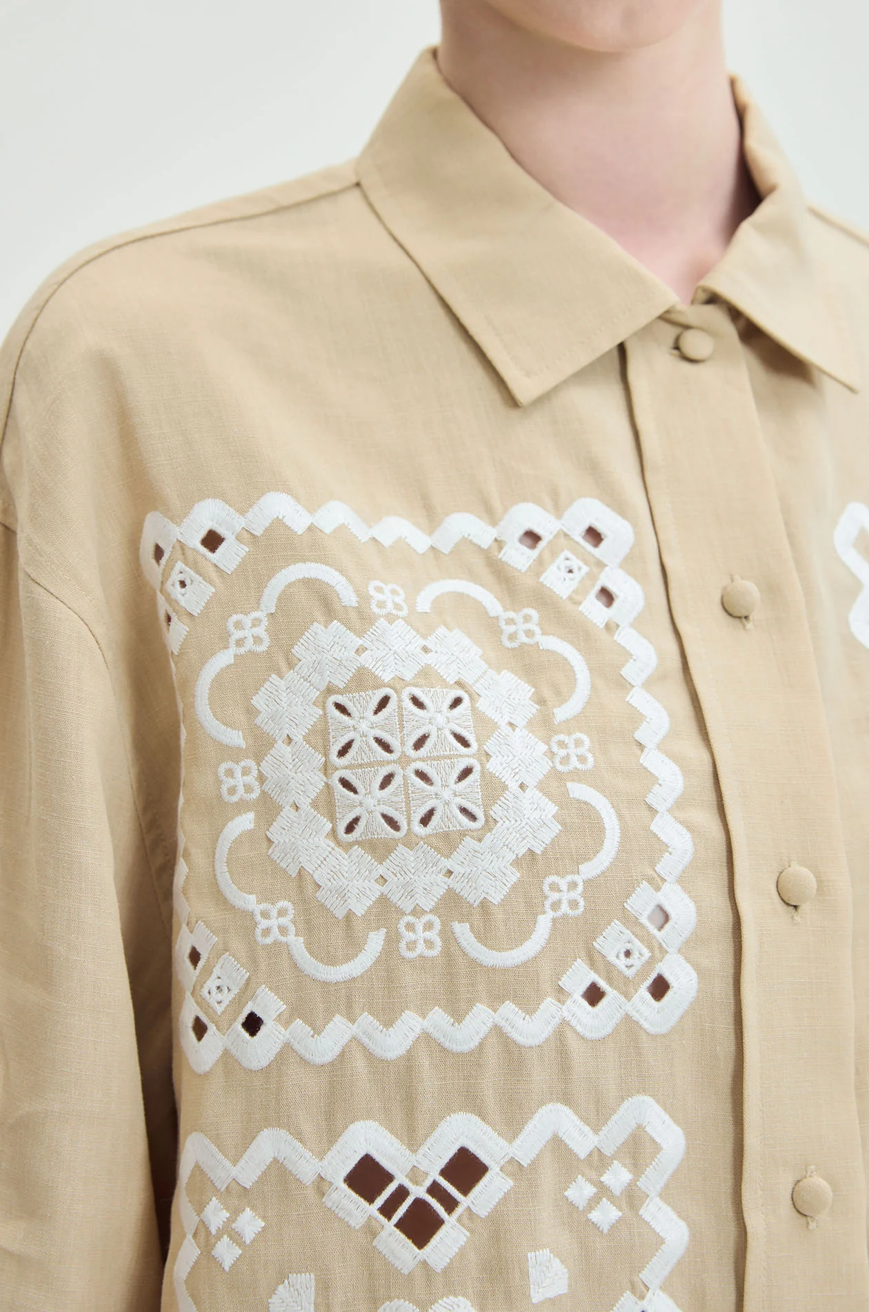 Reticella Lace Cropped Shirt - Image 3