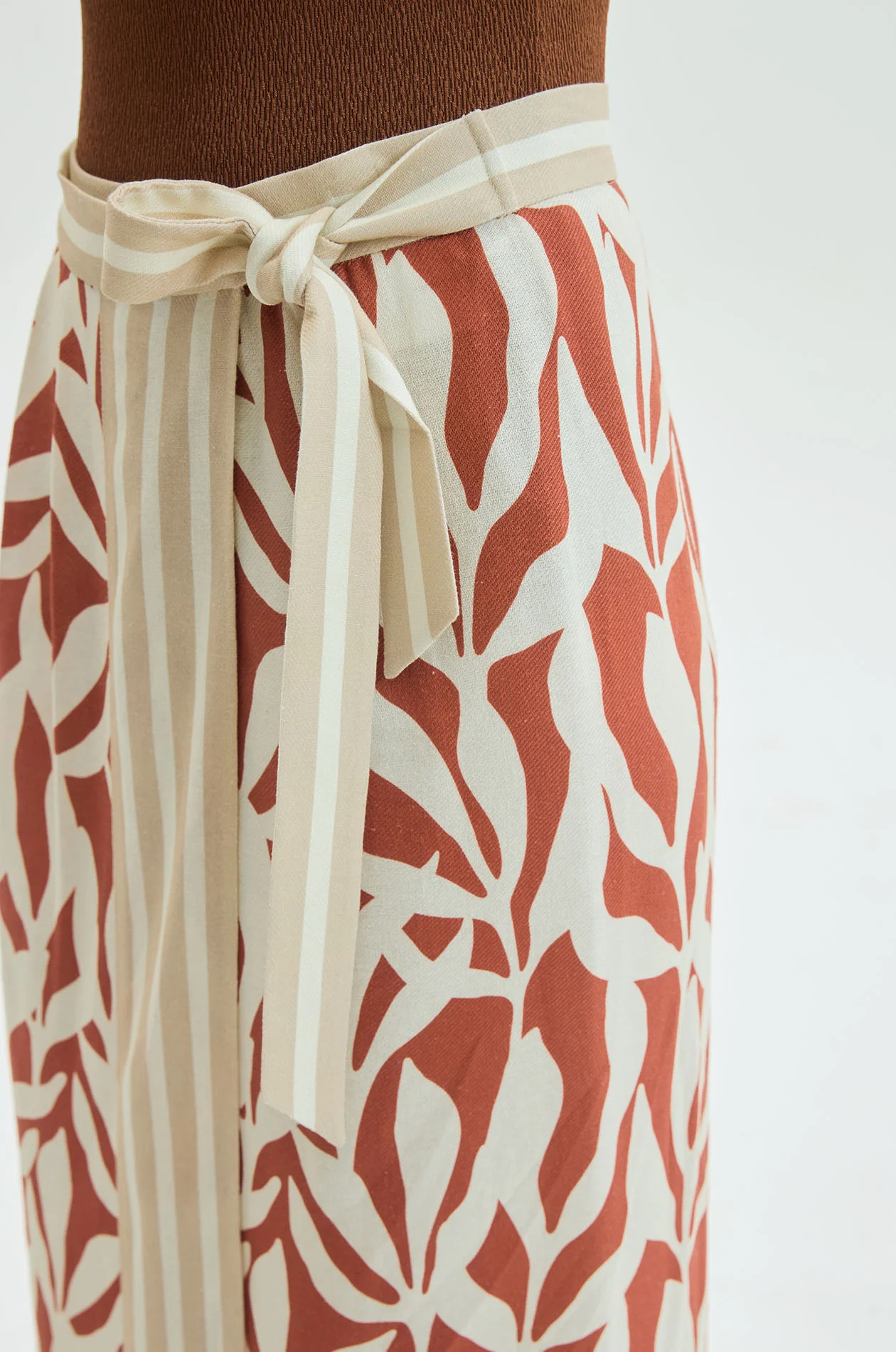 Botanical Silk-Like Pareo - Image 3