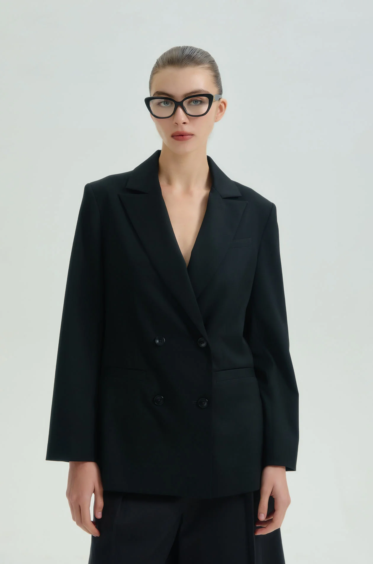 Crinkled Double-Breasted Lightweight Blazer - Image 8