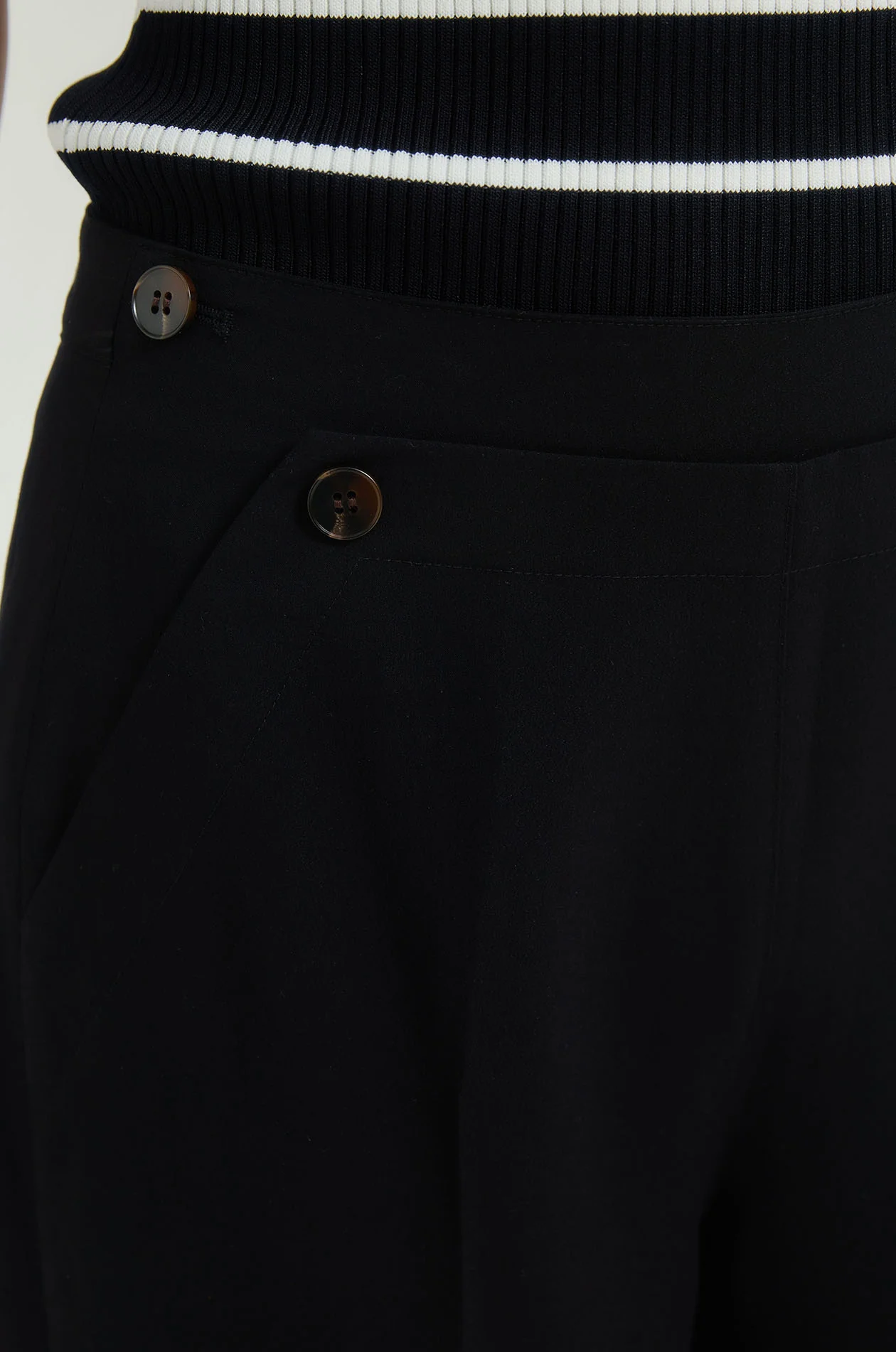 Crinkled Lightweight Sailor Pants - Image 9