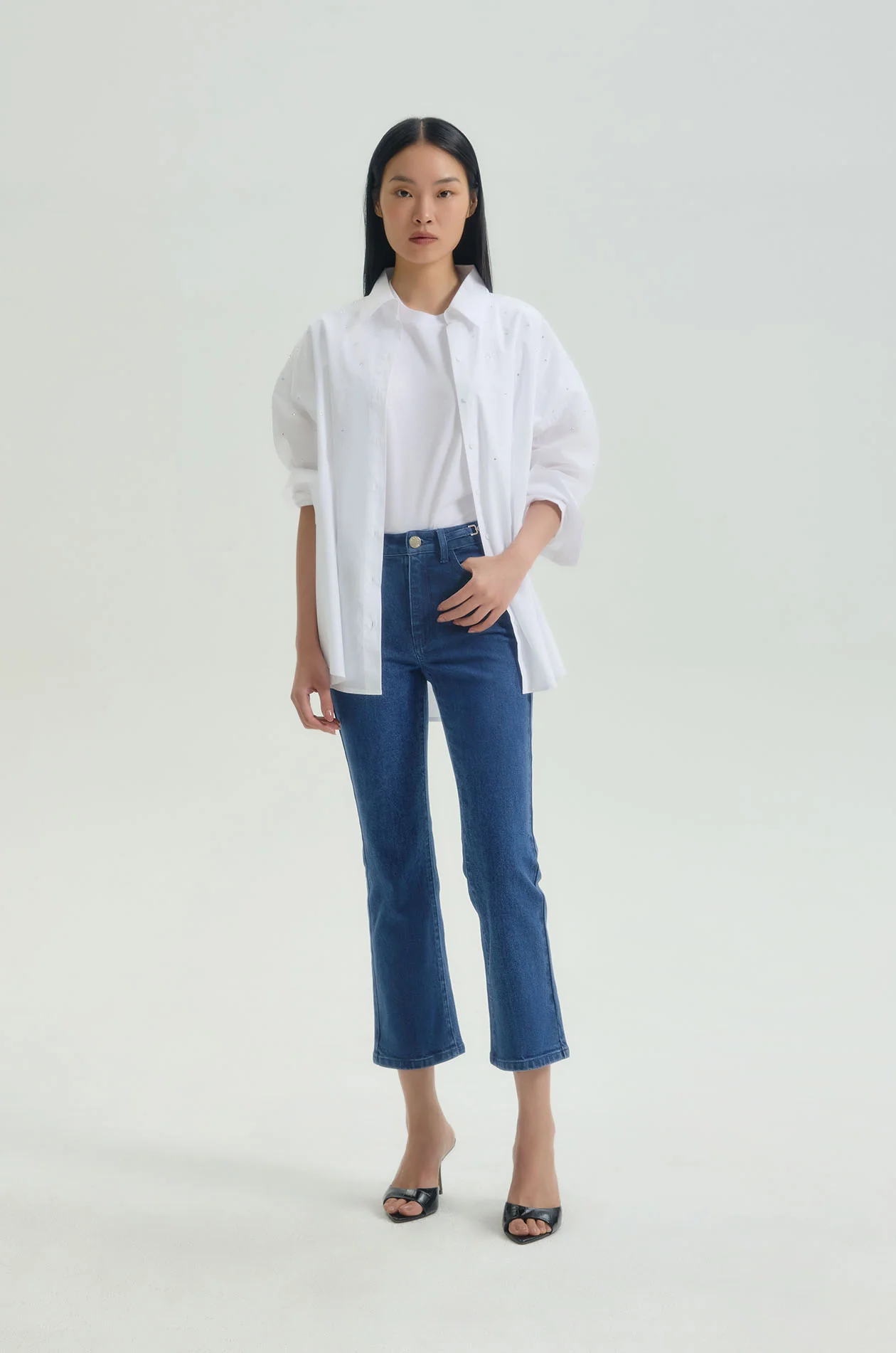 Chain Cropped Flare Jeans