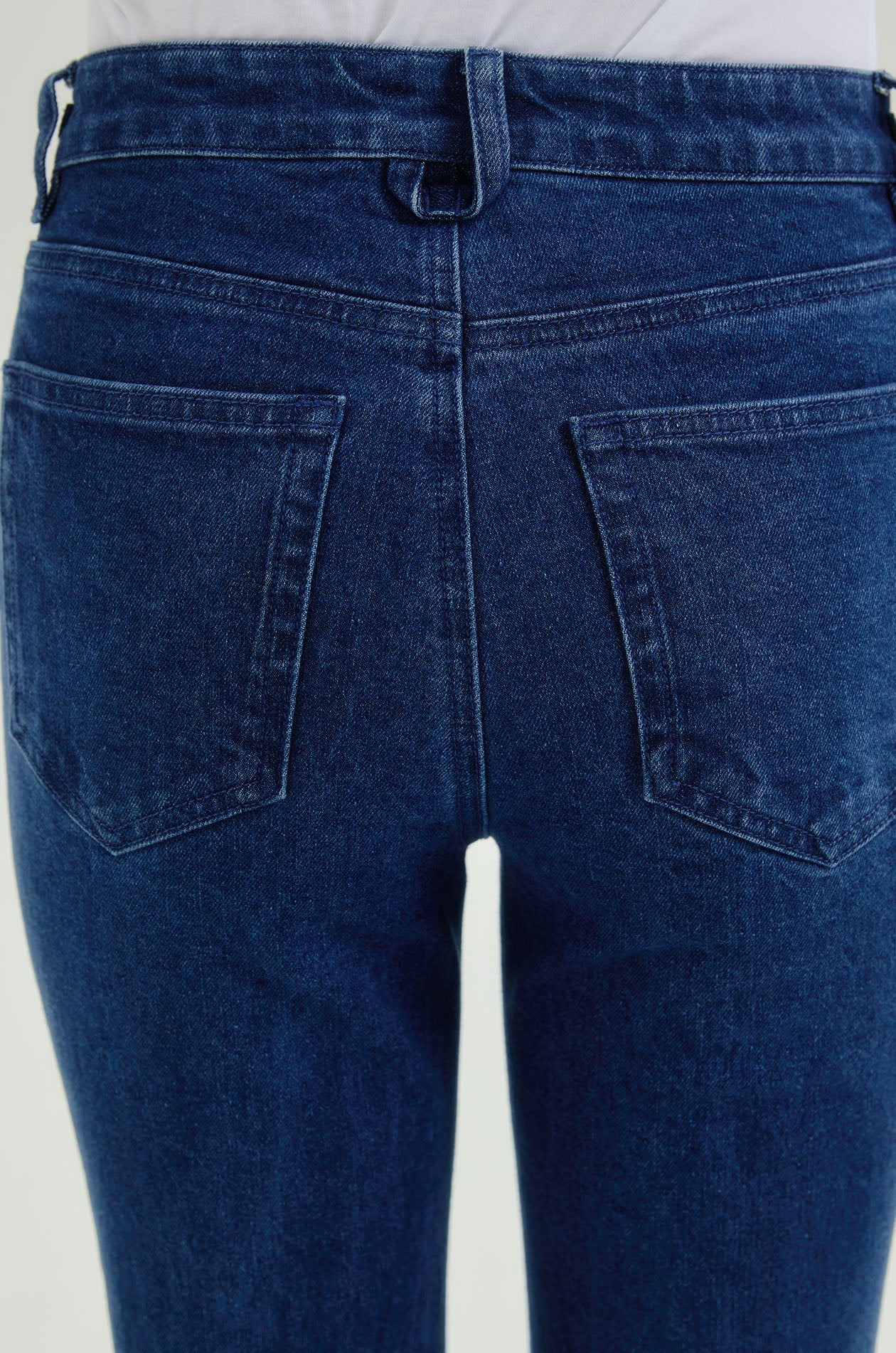 Chain Cropped Flare Jeans - Image 4
