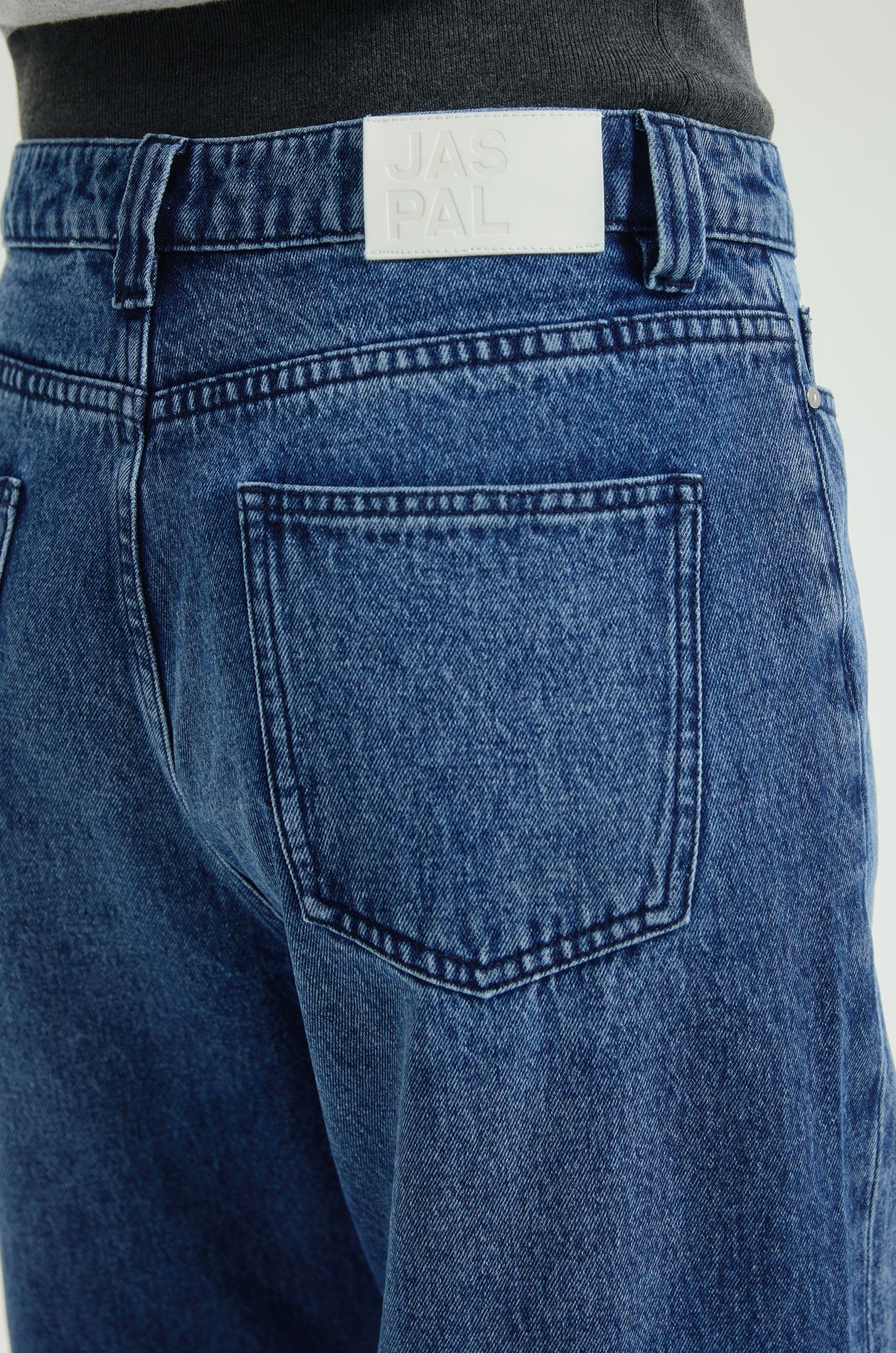 Classic Baggy Jeans - Image 4