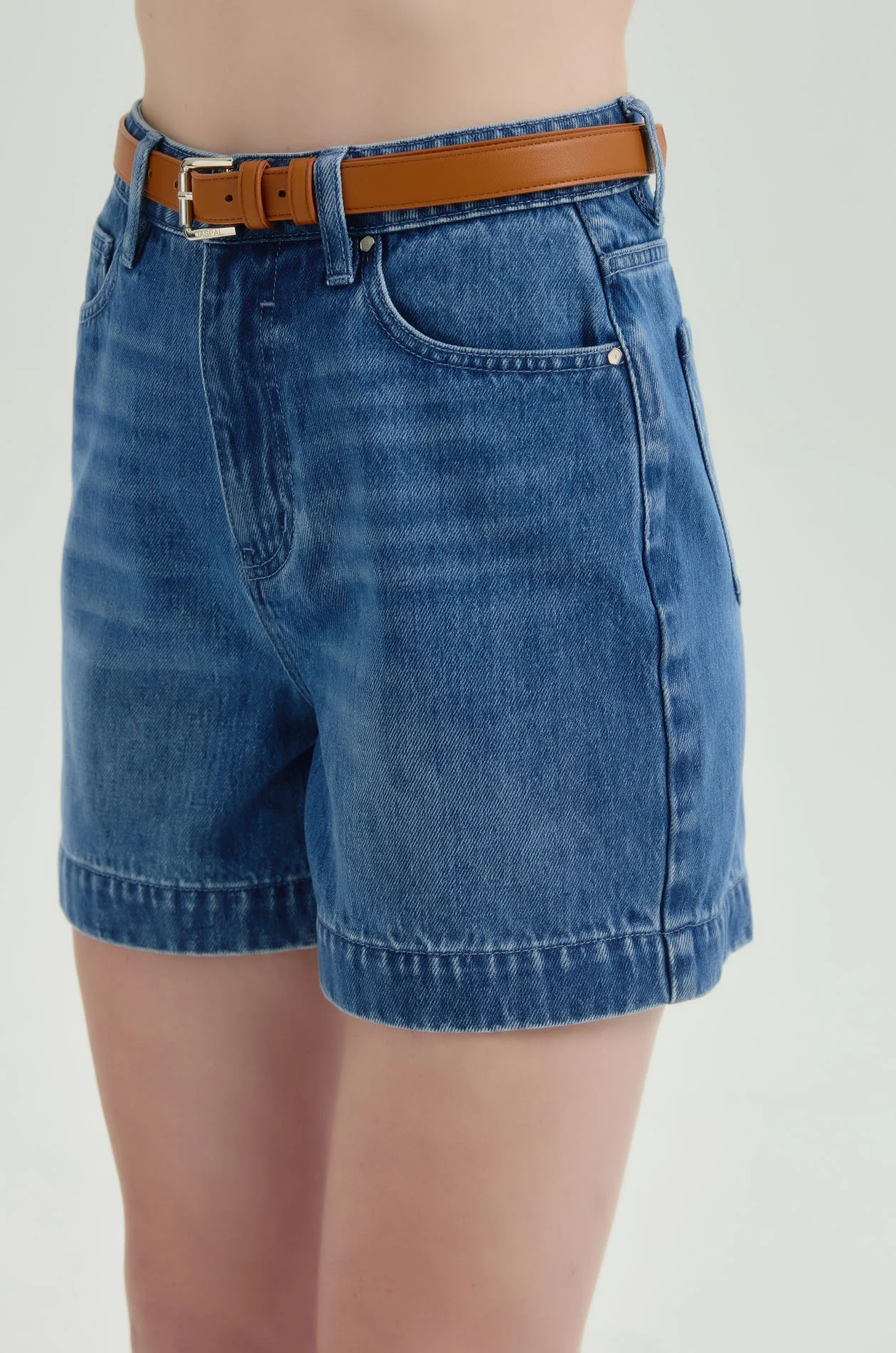 THE FRESH Denim Shorts in Blue - Image 3