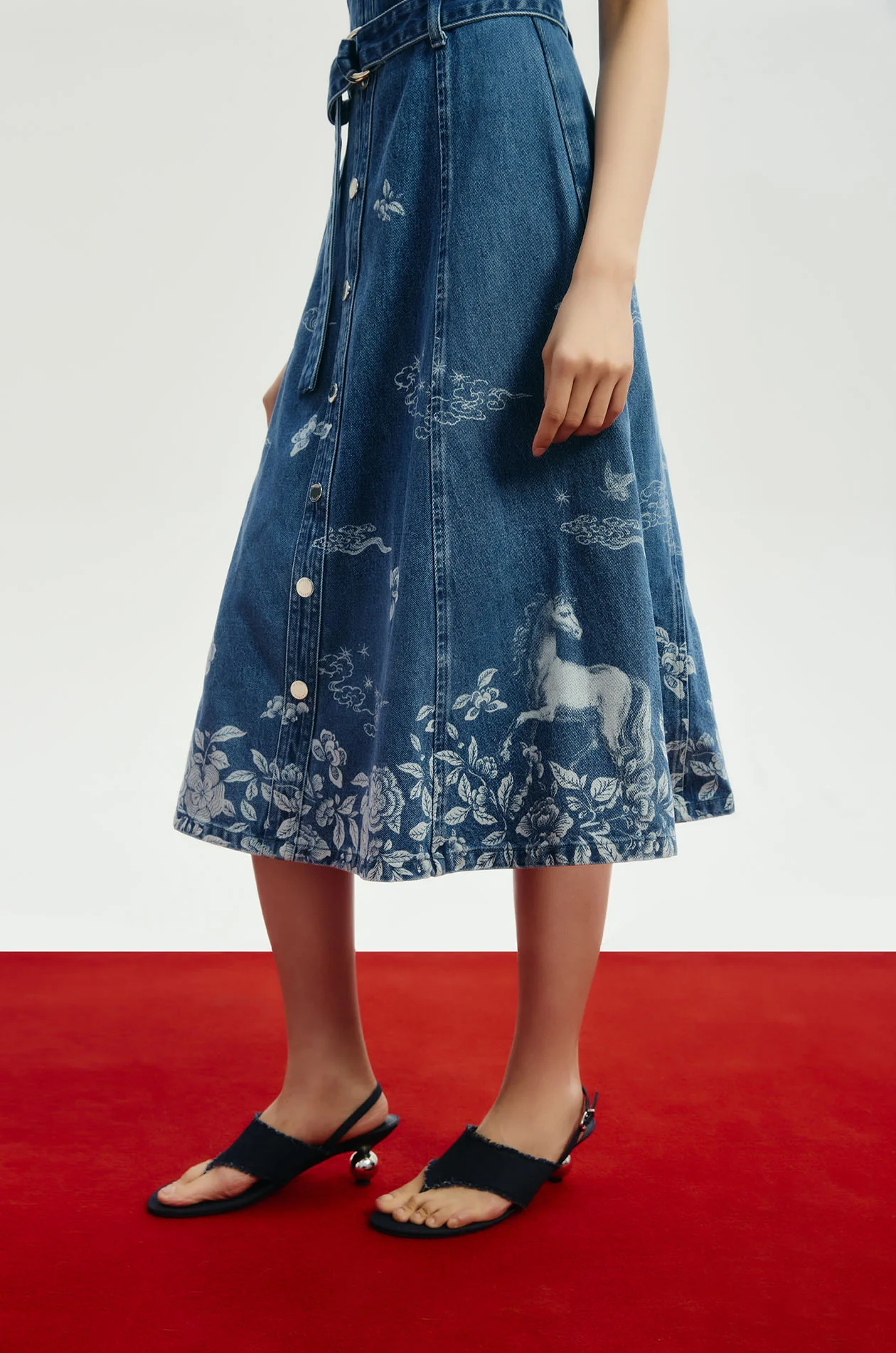 Motif Printed Strappy Midi Dress - Image 4