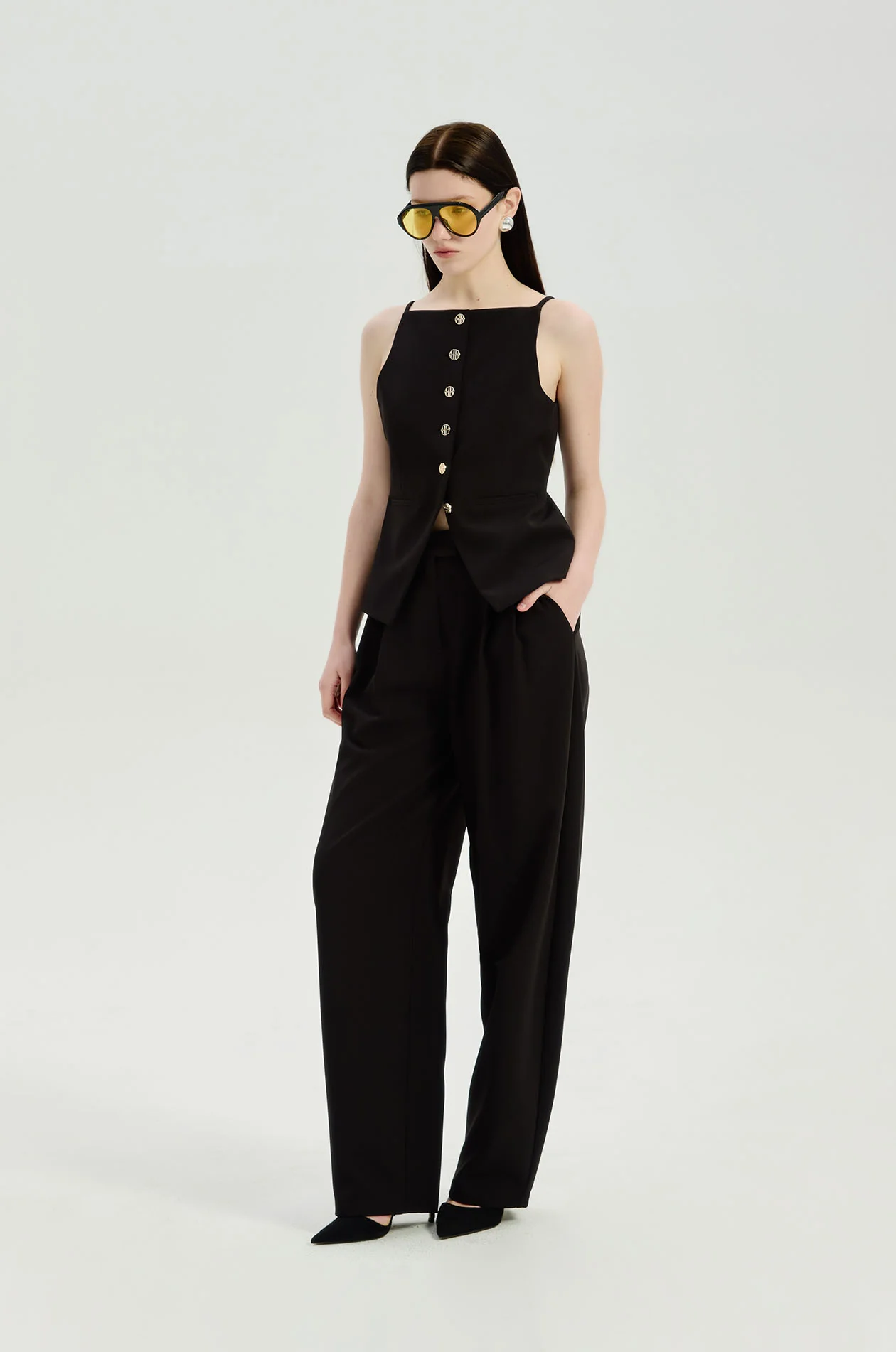 Barrel‑Leg Suiting Pants