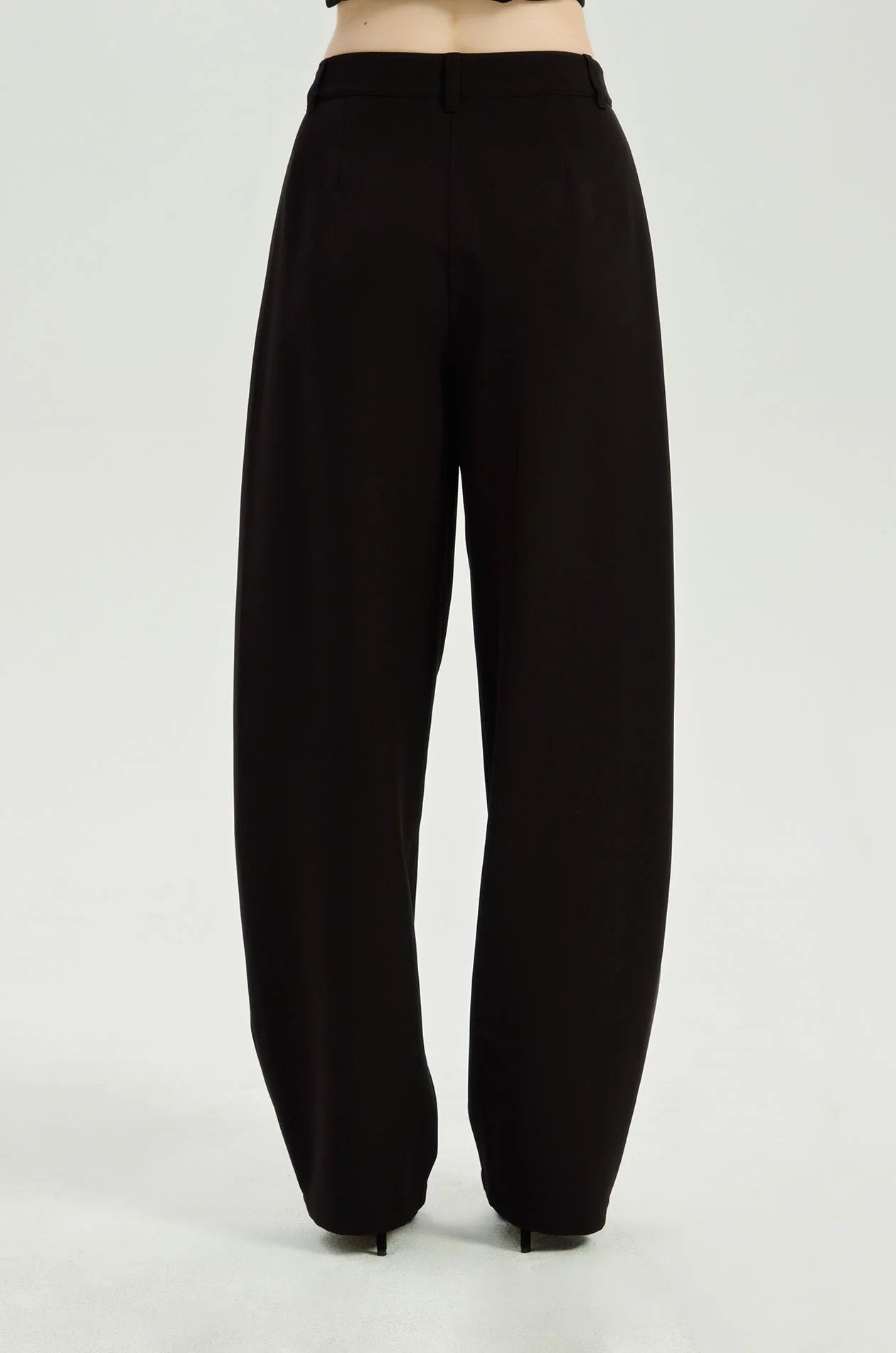 Barrel‑Leg Suiting Pants - Image 4