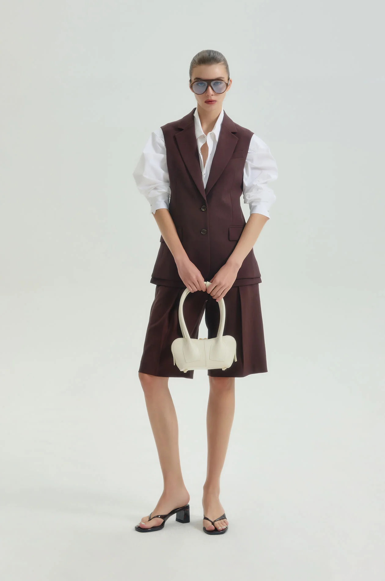 Single-Breasted Sleeveless Blazer - Image 6