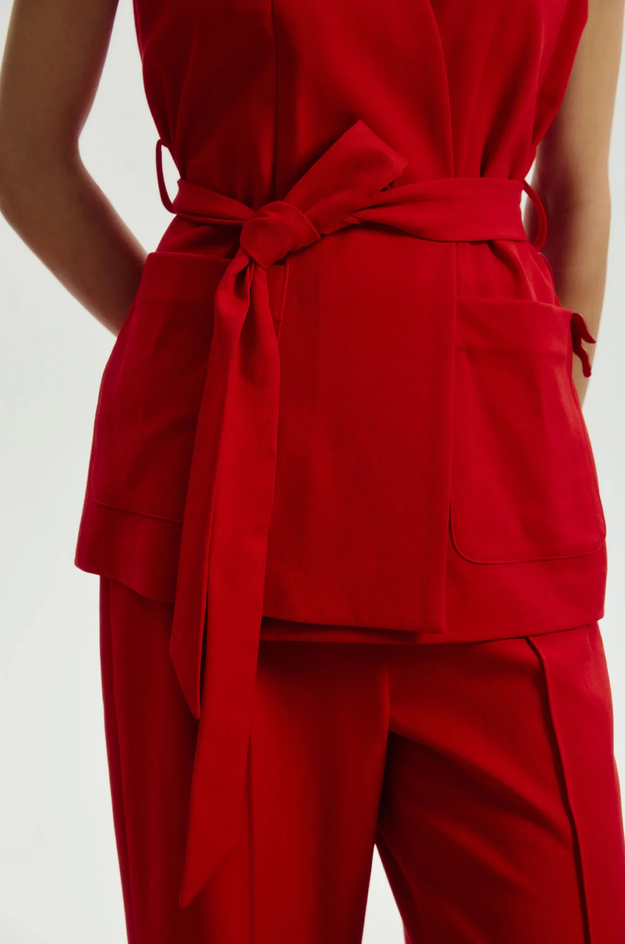Tied Sleeveless Blazer with Charm - Image 2