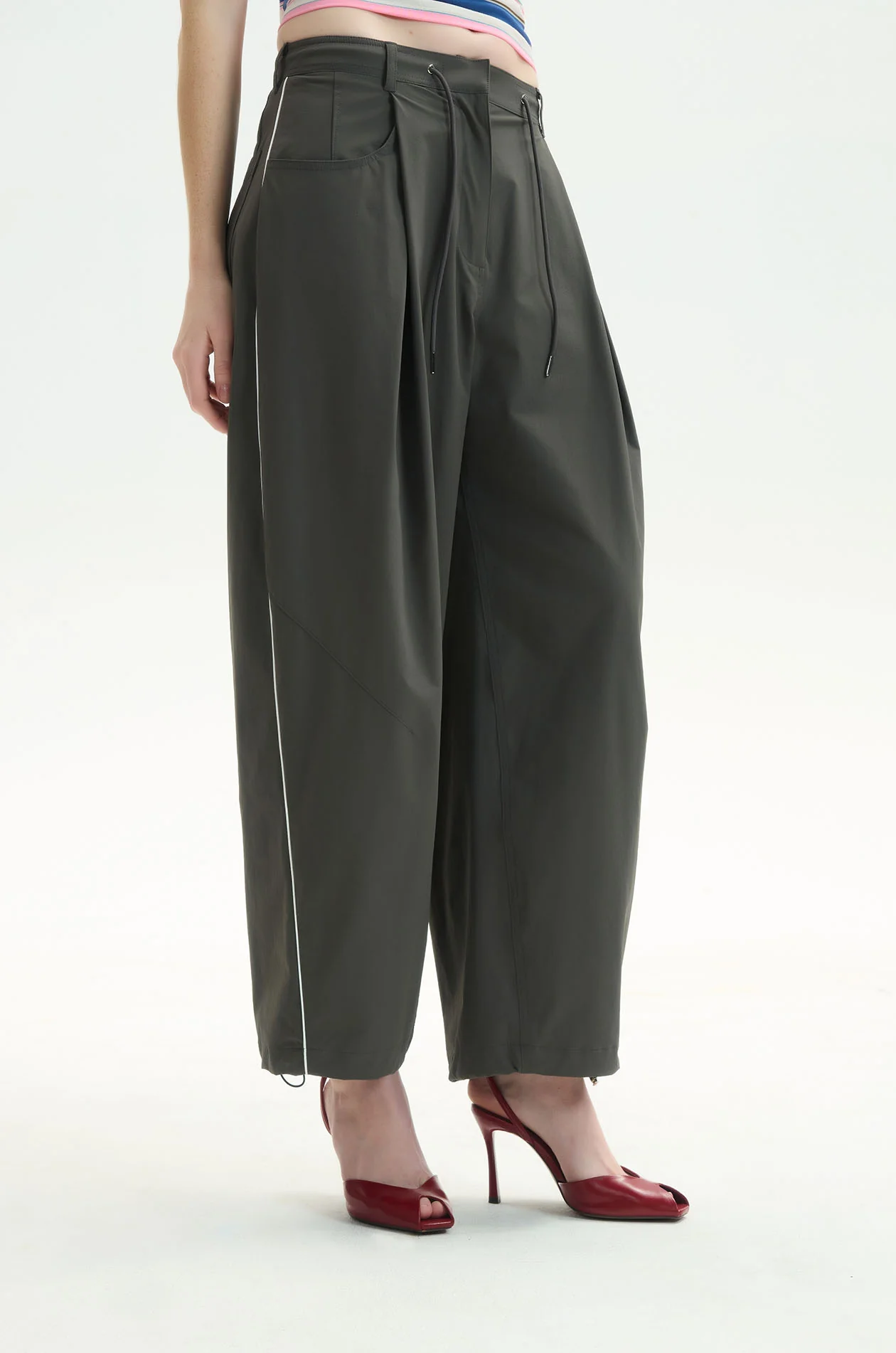 Piping Drawstring Bubble Sweatpants - Image 2