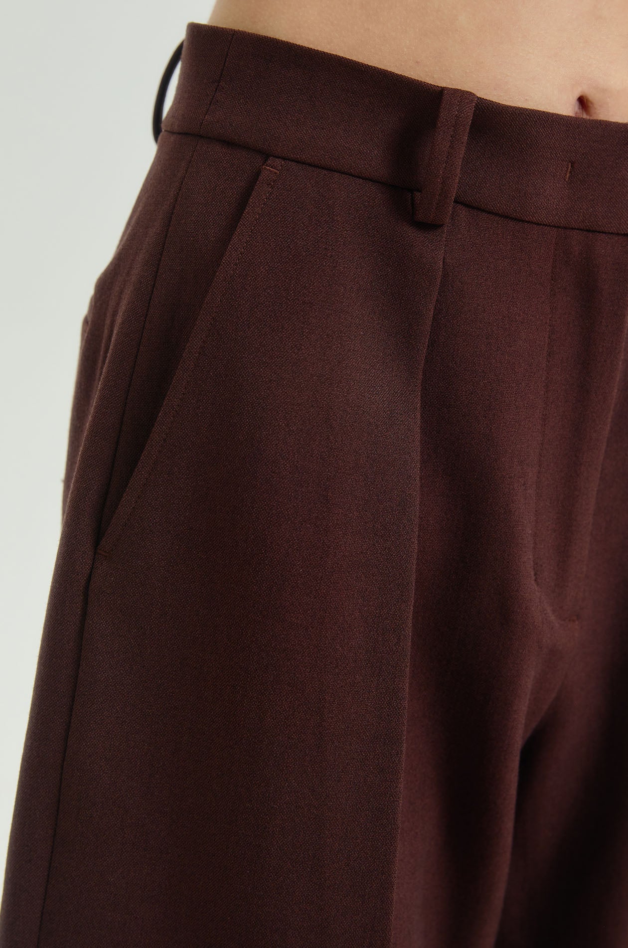 Pleated Tailored Bermuda Shorts - Image 8
