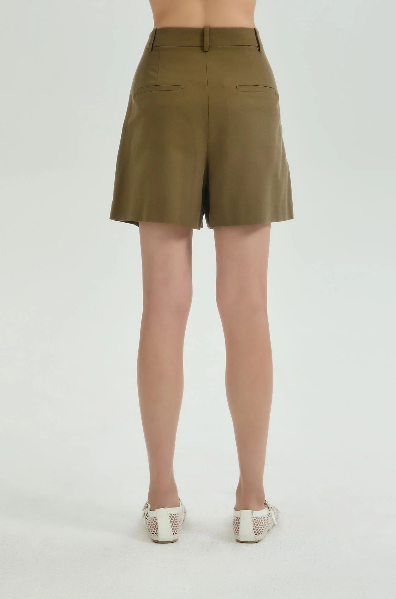 Chunky Pleated City Shorts - Image 10