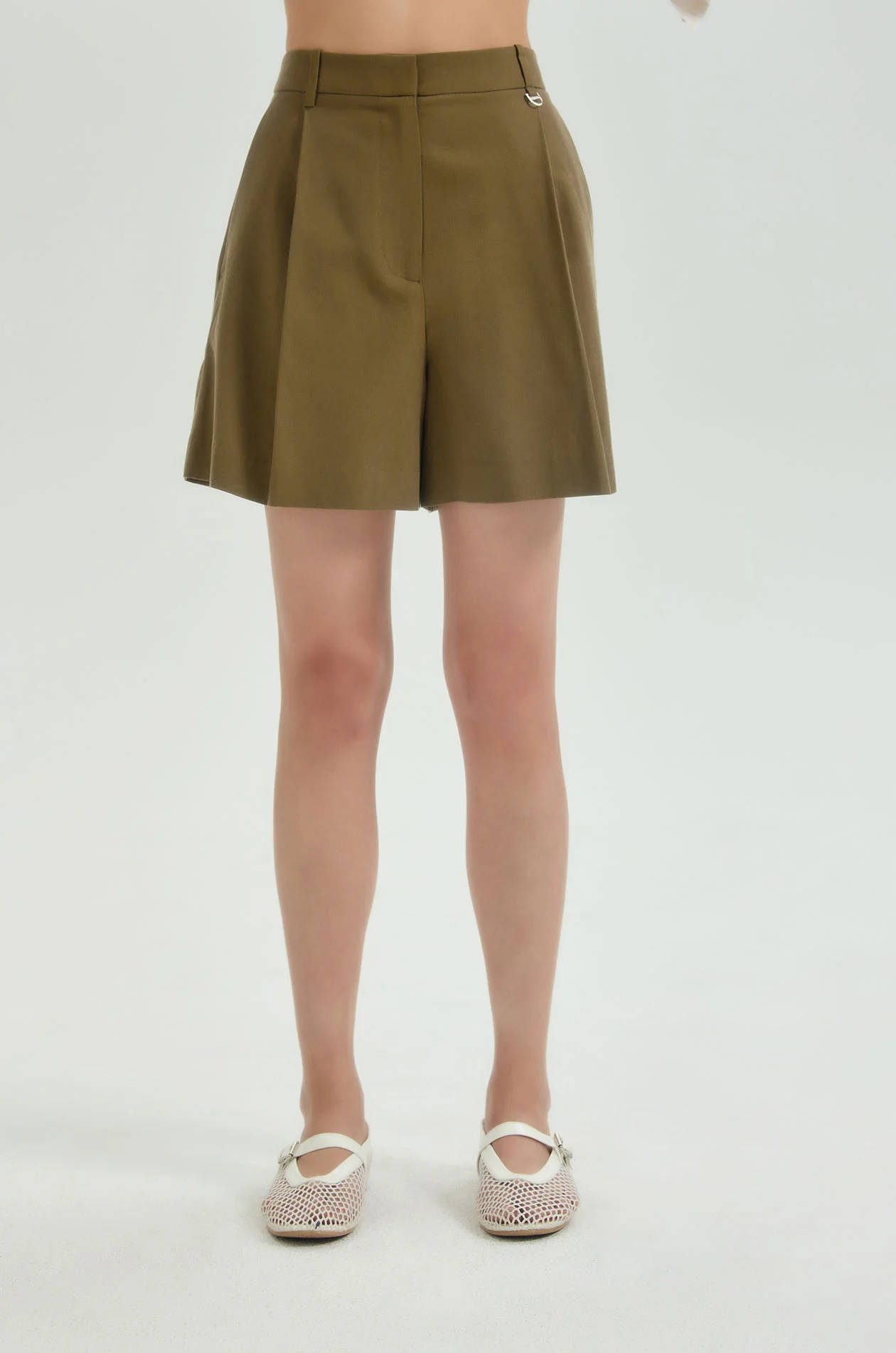 Chunky Pleated City Shorts - Image 7