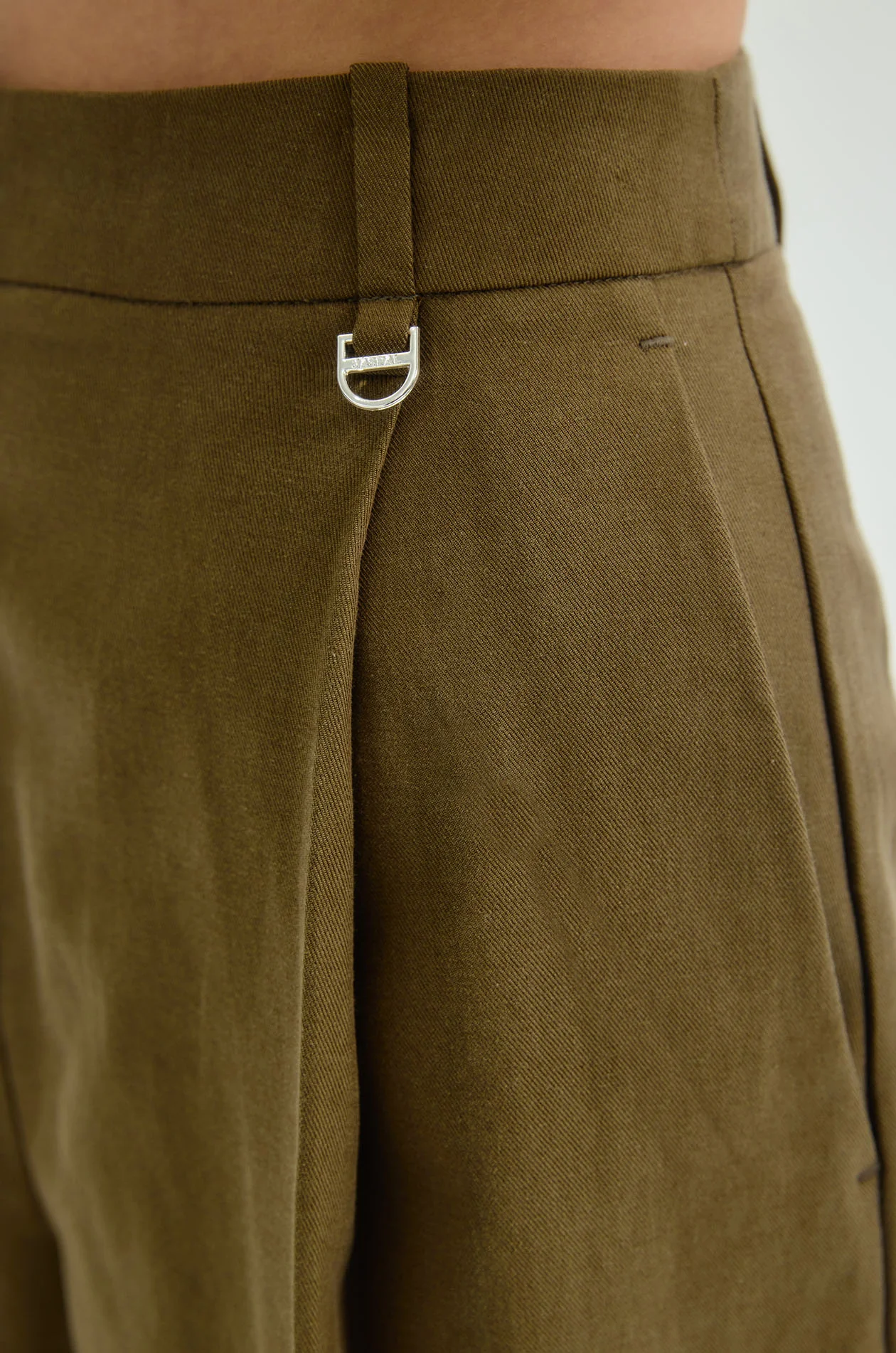 Chunky Pleated City Shorts - Image 9
