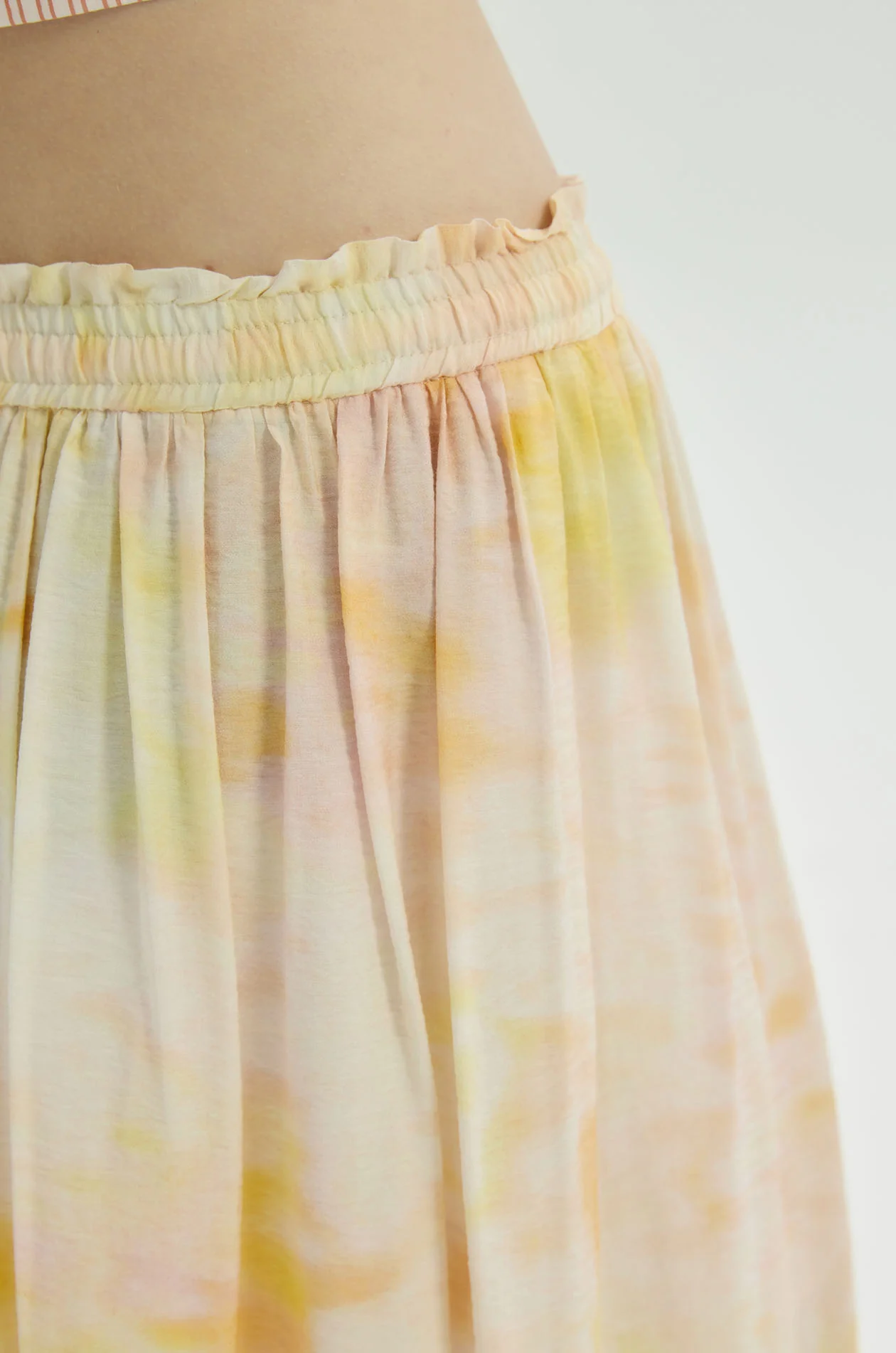 Sunrise Crinkled Balloon Pants - Image 4