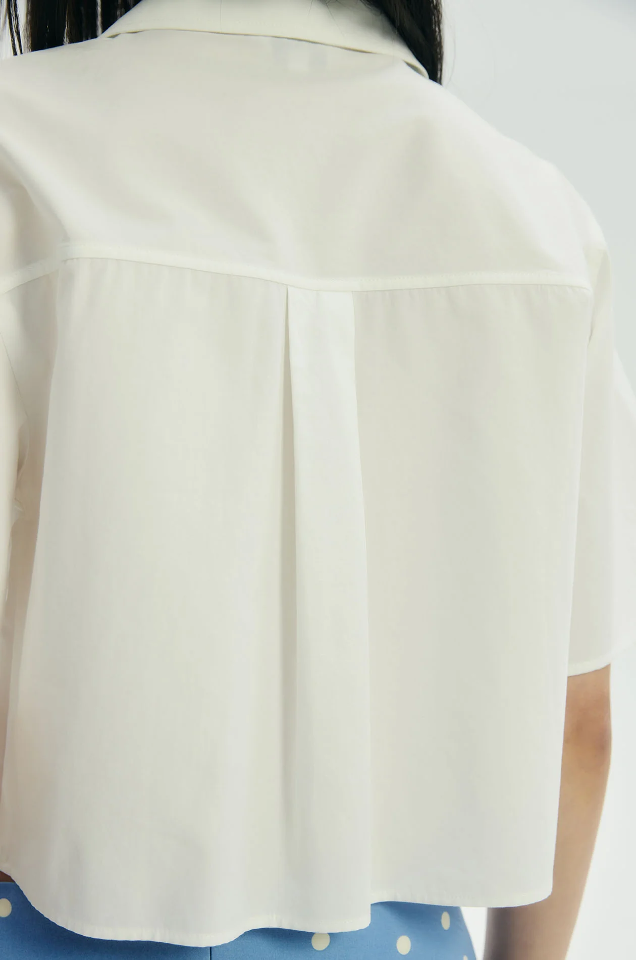 Tie Front Cropped Blouse - Image 4