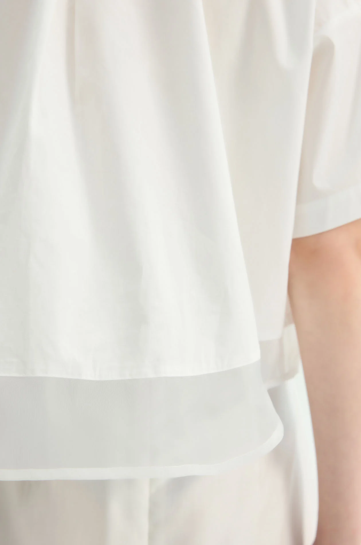 Sheer-Hem Oversized Cropped Shirt - Image 4